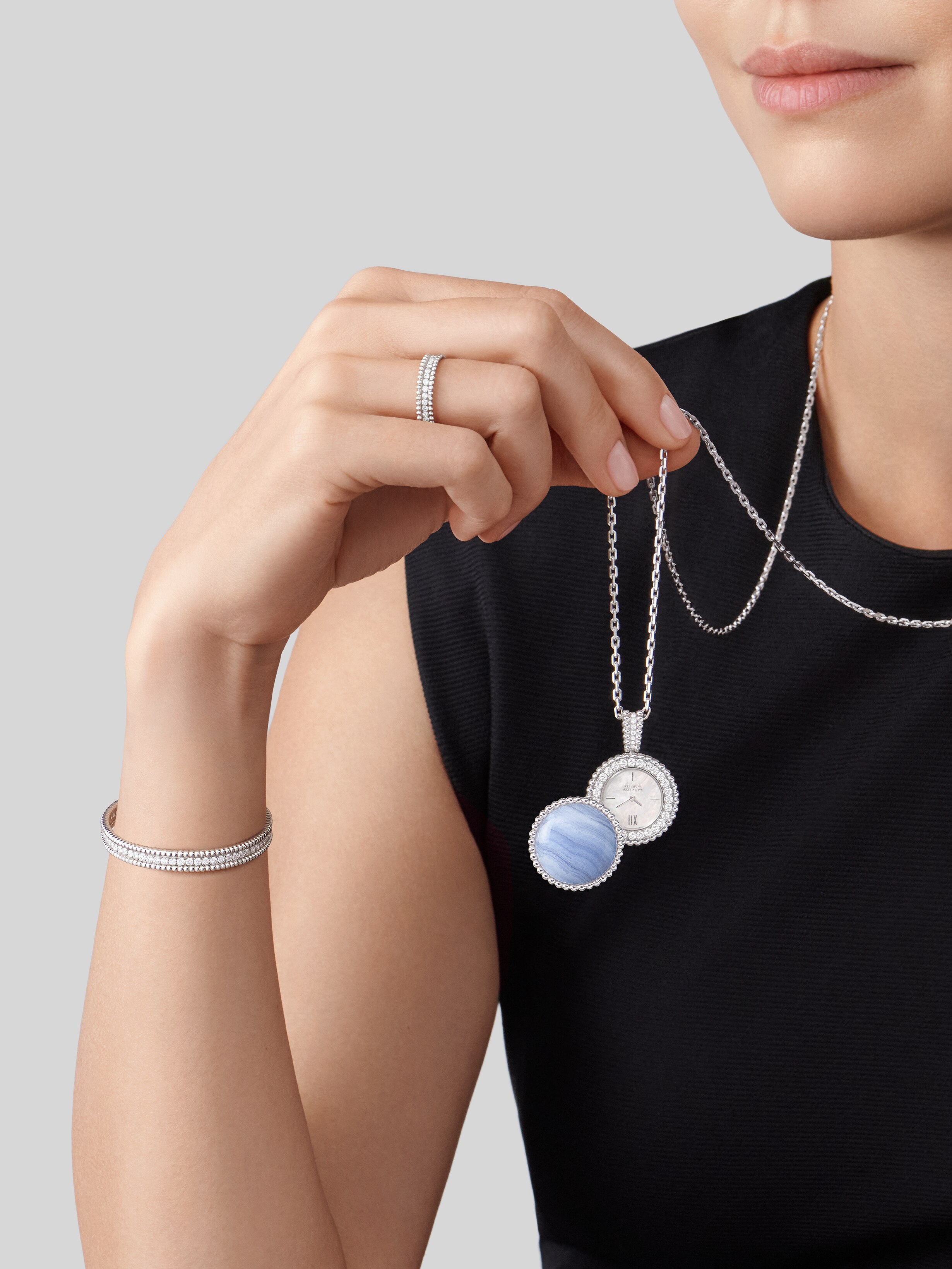 Replicate Perlée diamonds ring, 1 row(1:1 replica)