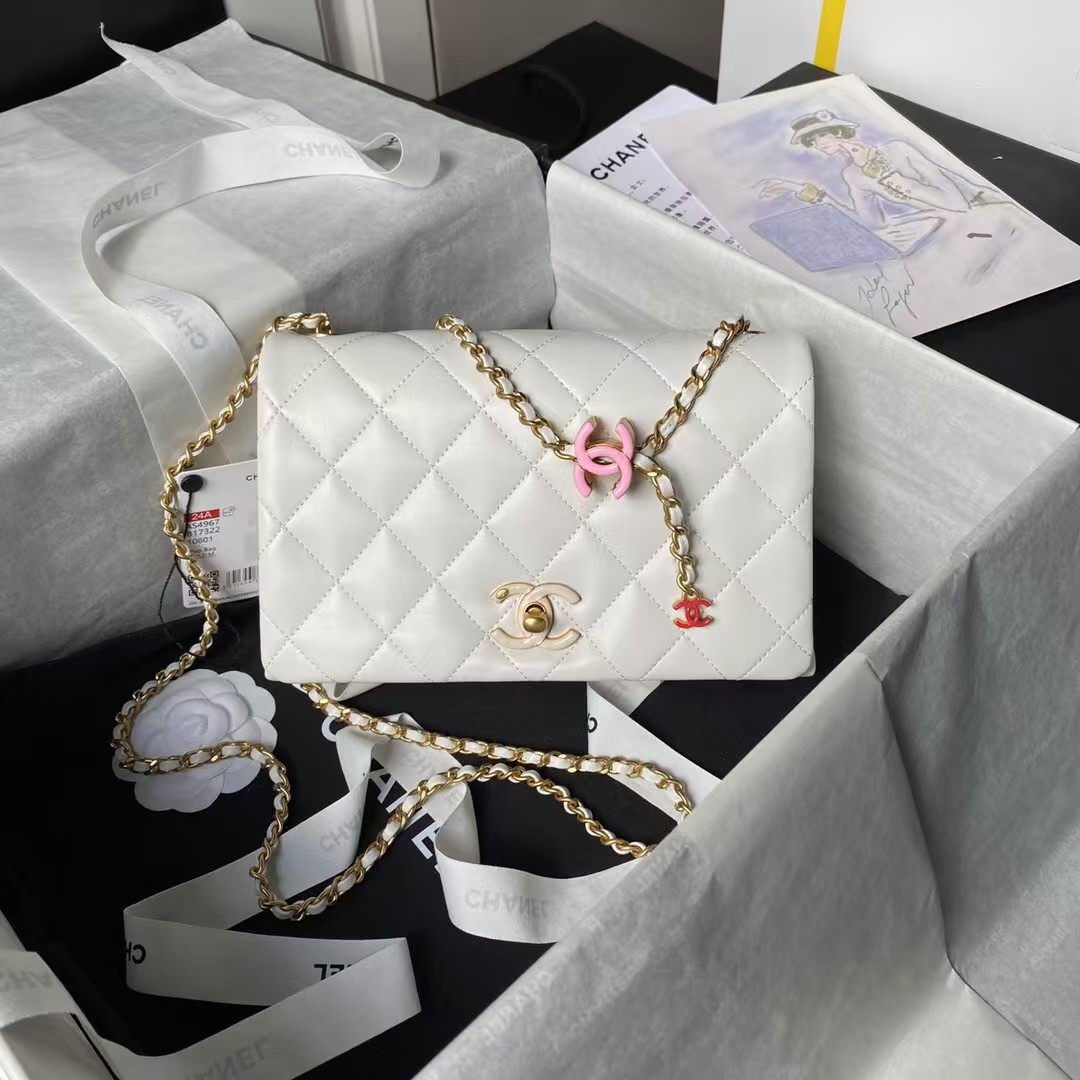 Replicate Chanel AS4967 Small Flap Bag Shiny Lambskin Enamel   Gold Metal White(1:1 replica)