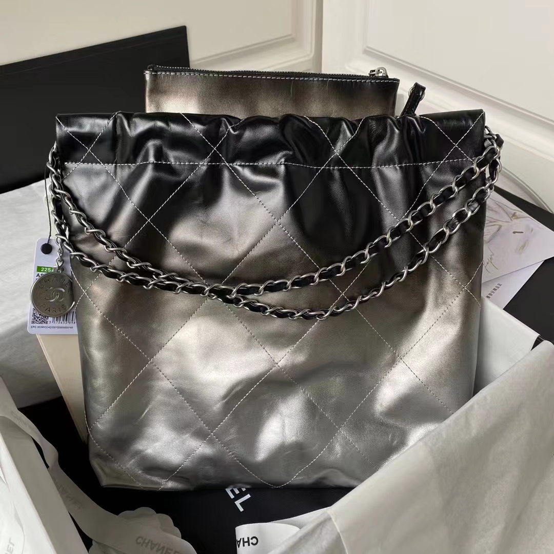 Replicate Chanel 22 AS3260 Small Bag Black and Silver Shiny Calfskin Silver Hardware(1:1 replica)