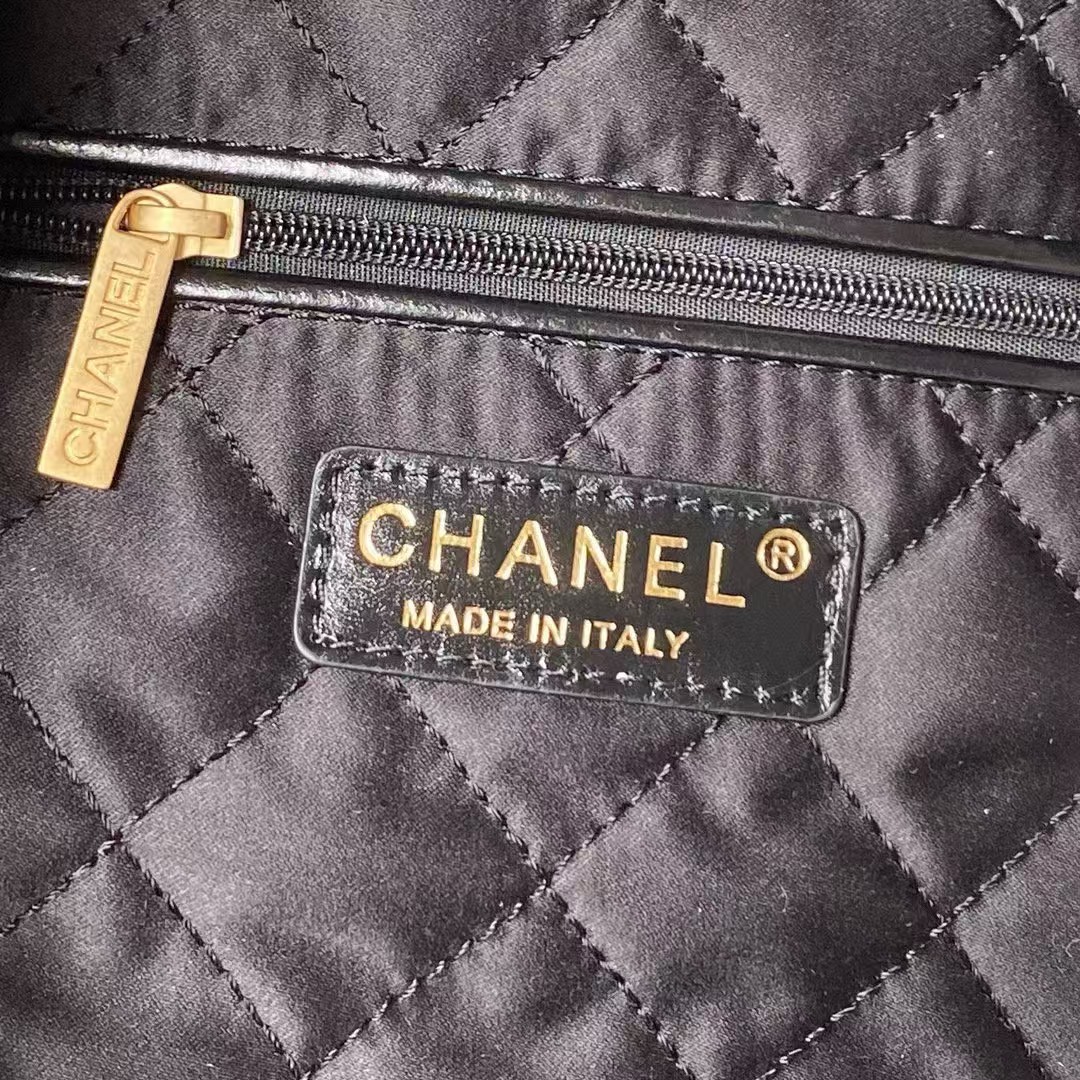 Replicate Chanel 22 Hobo Bag 24C AS4486 Gold Metallic Black Shiny Calfskin New Edition Horizontal(1:1 replica)