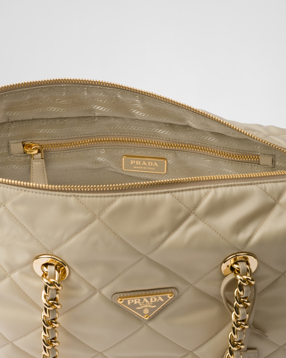 Replicate Prada Re-Edition 1995 Chaîne Large Re-Nylon Bag(1:1 replica)