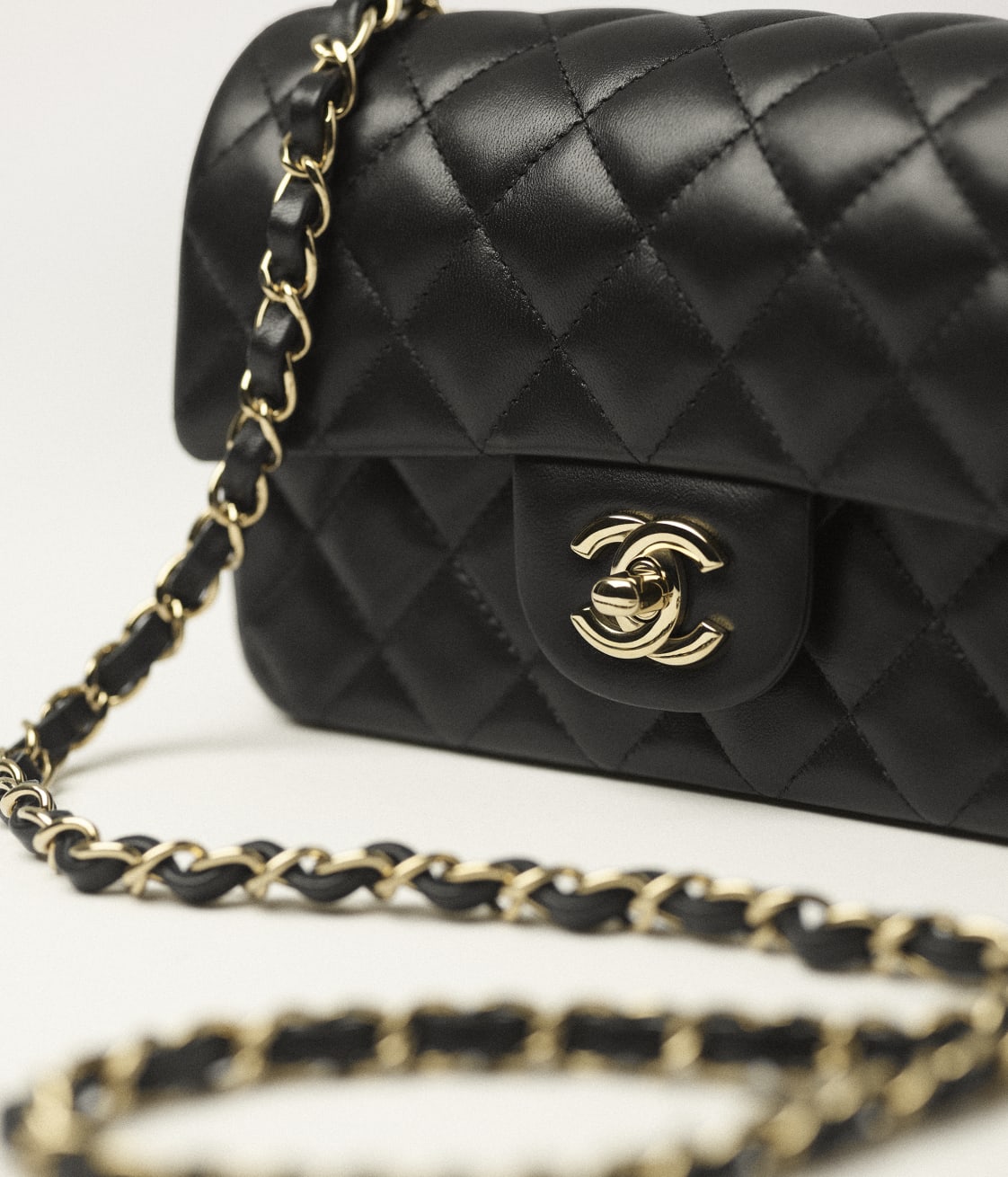 Replicate CHANEL MINI CLASSIC HANDBAG(1:1 replica)