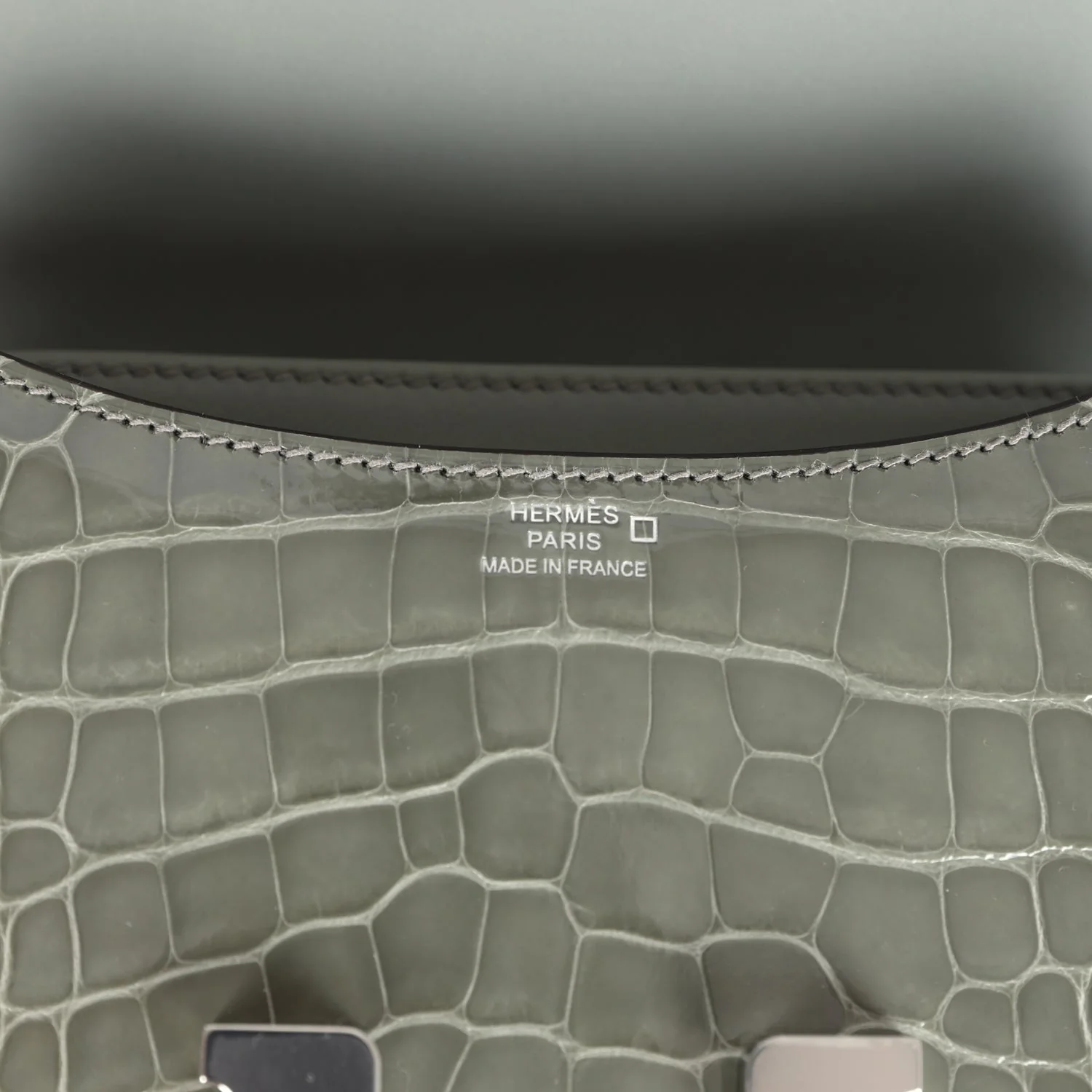 Replicate Hermes Constance 18 Gris Ciment Shiny Alligator Palladium Hardware(1:1 replica)