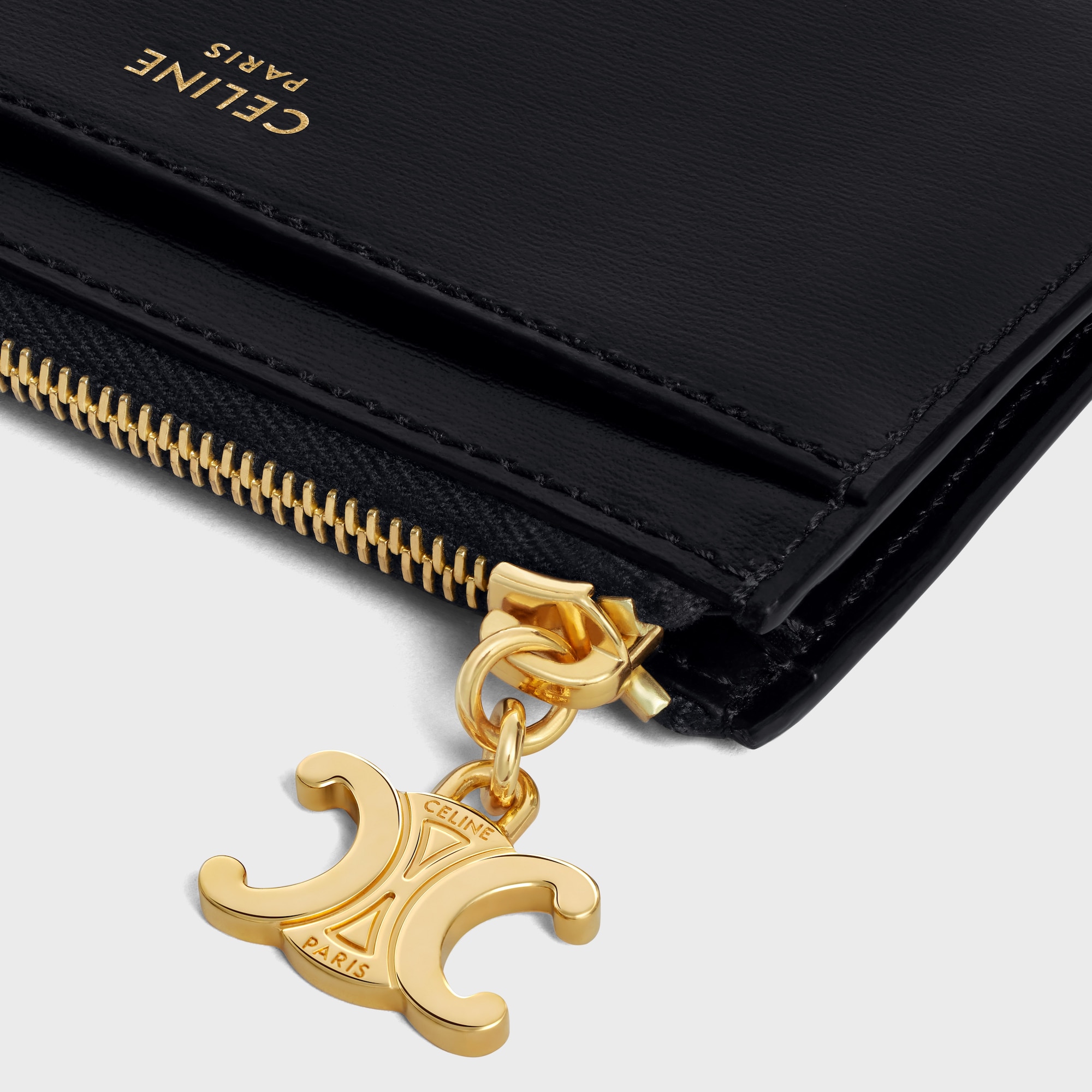 Replicate ZIPPED CARD HOLDER TRIOMPHE CHARMS IN SHINY CALFSKIN BLACK(1:1 replica)