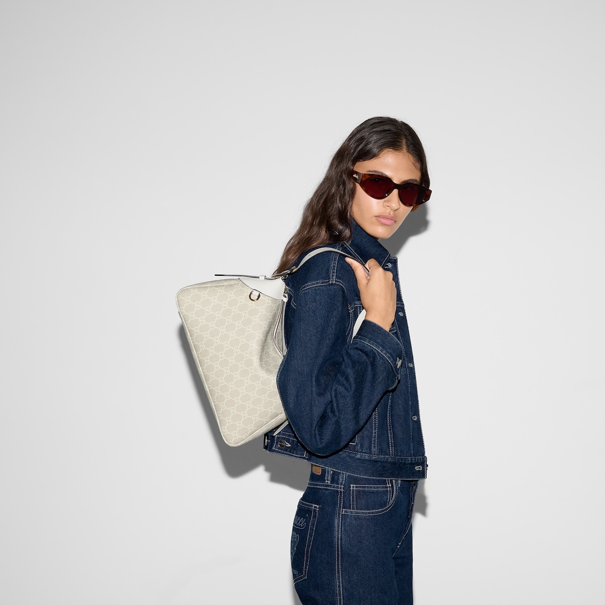 Replicate GG Emblem Medium Shoulder Bag(1:1 replica)