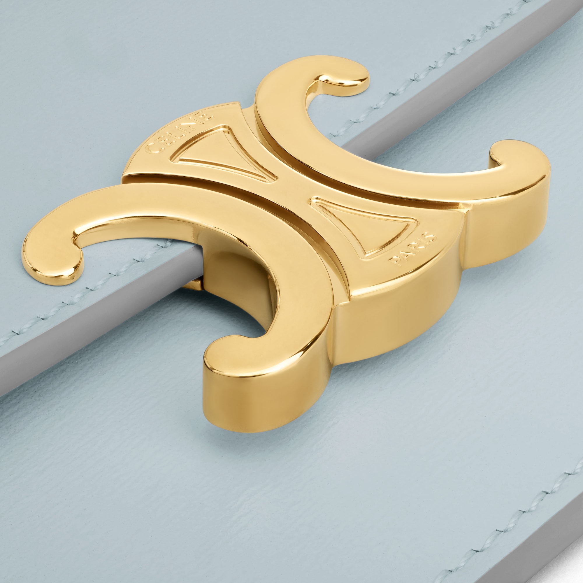 Replicate CARD HOLDER WITH FLAP TRIOMPHE IN SHINY CALFSKIN(1:1 replica)