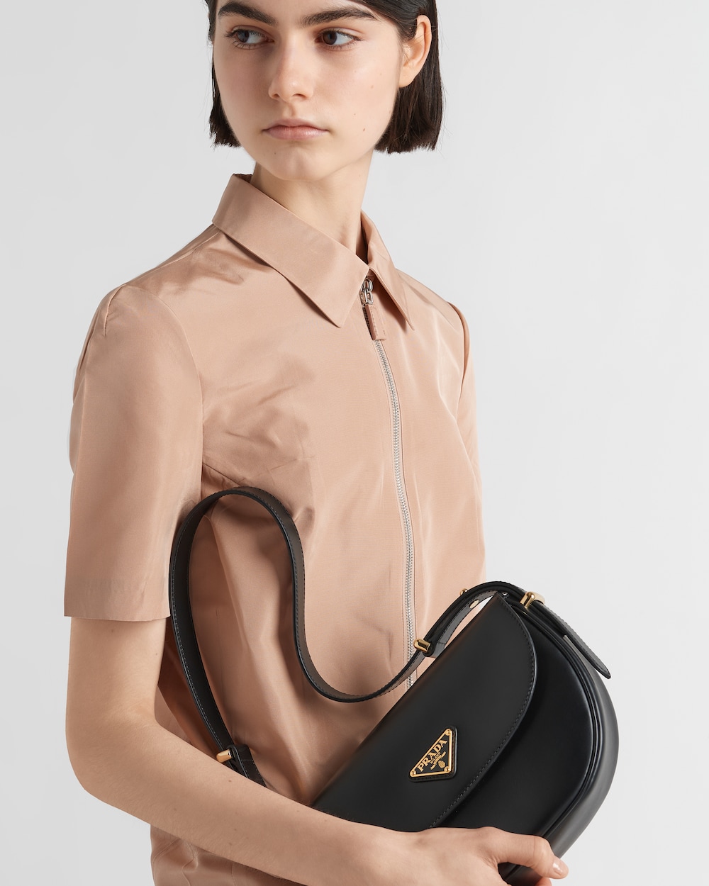 Replicate Prada Arqué Leather Shoulder Bag With Flap(1:1 replica)