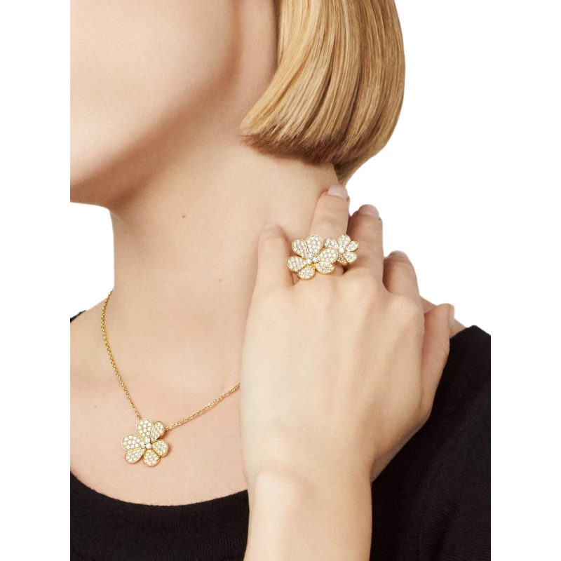 Replicate Frivole Between the Finger ring(1:1 replica)