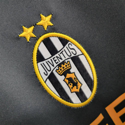 Juventus Away Jersey 01/02 Retro