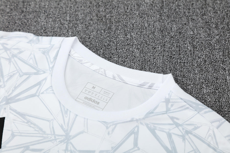 Kit Shirt + Shorts Real Madrid White/Black Training 25/26