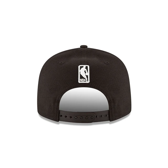 Chicago Bulls Black 9FIFTY Snapback Hat