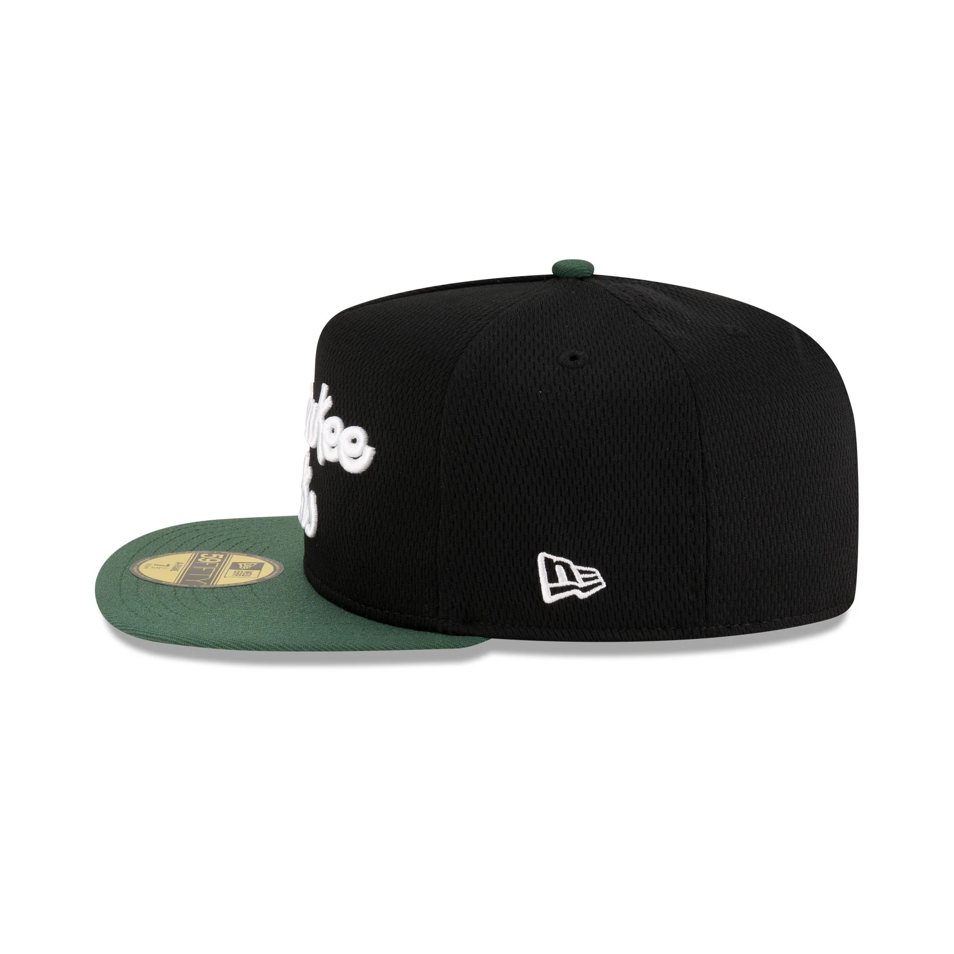Milwaukee Bucks Dashmark Mesh 59FIFTY A-Frame Fitted Hat