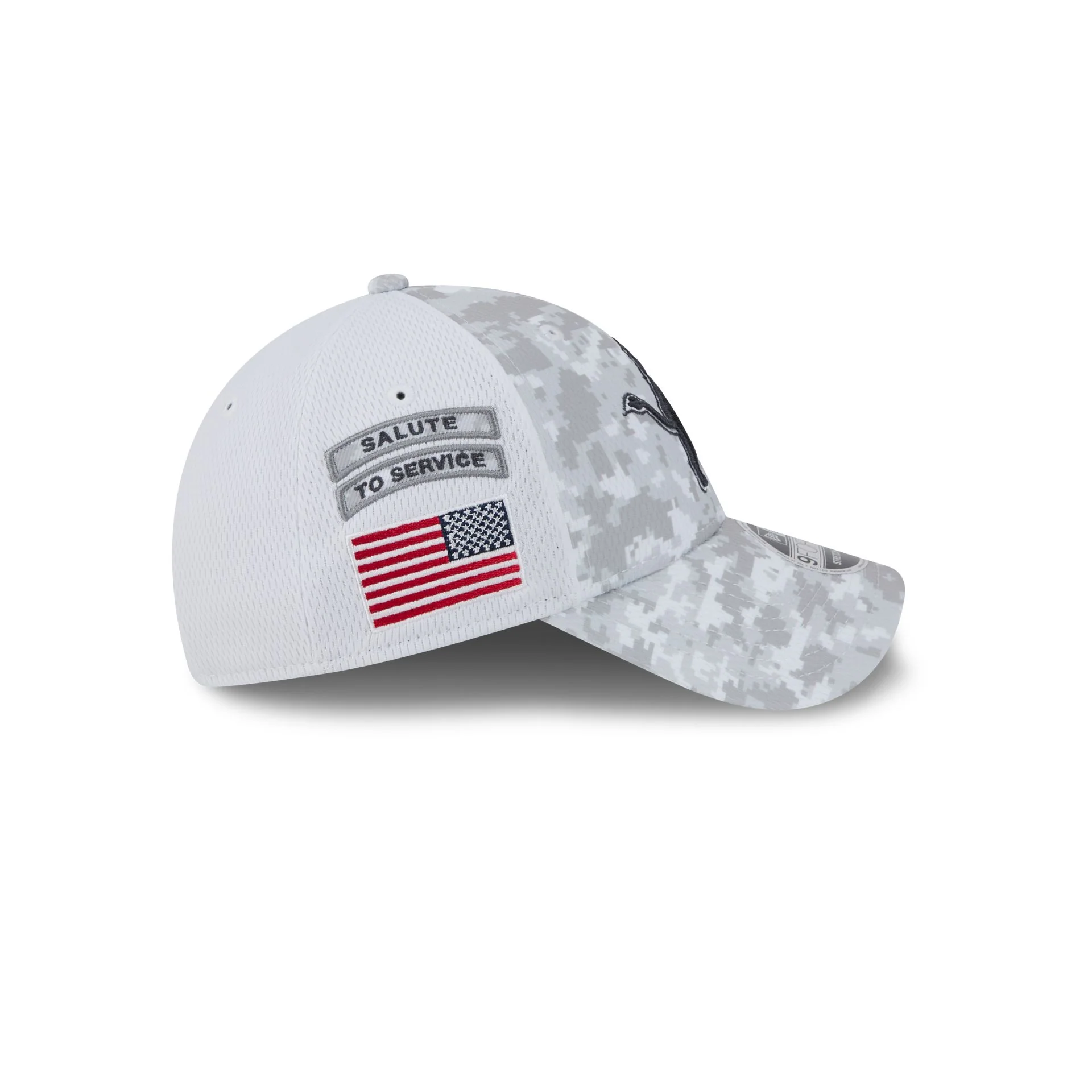 Detroit Lions 2024 Salute to Service 9FORTY Stretch-Snap Hat