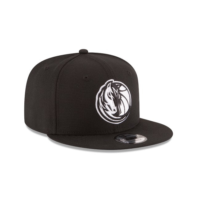 Dallas Mavericks Basic Black 9FIFTY Snapback Hat