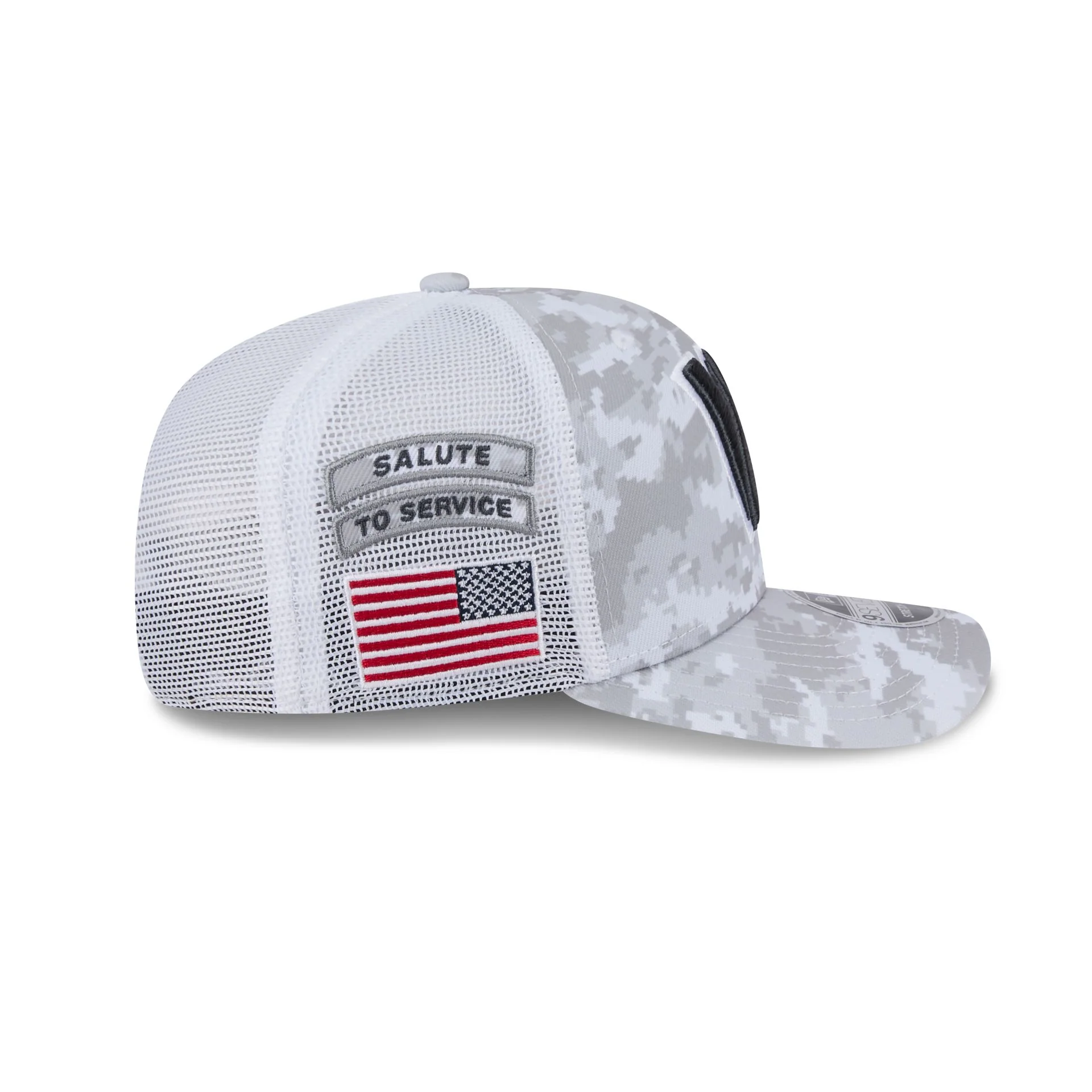 Washington Commanders 2024 Salute to Service 9SEVENTY Trucker Hat