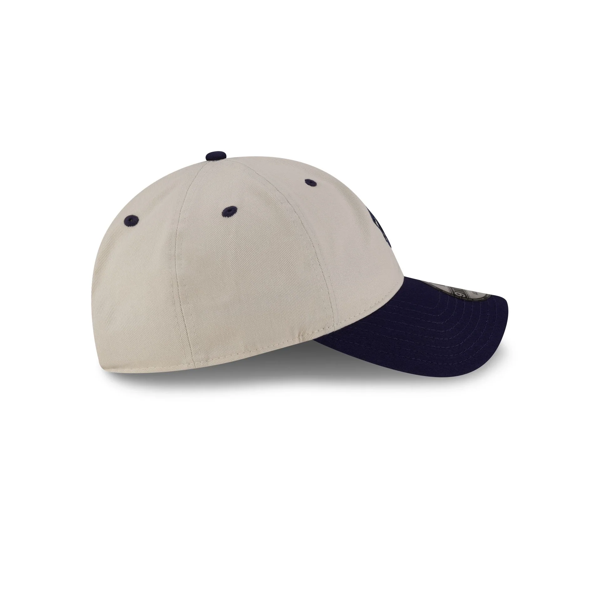 Chelsea FC Lion Crest Ivory 9TWENTY Adjustable Hat