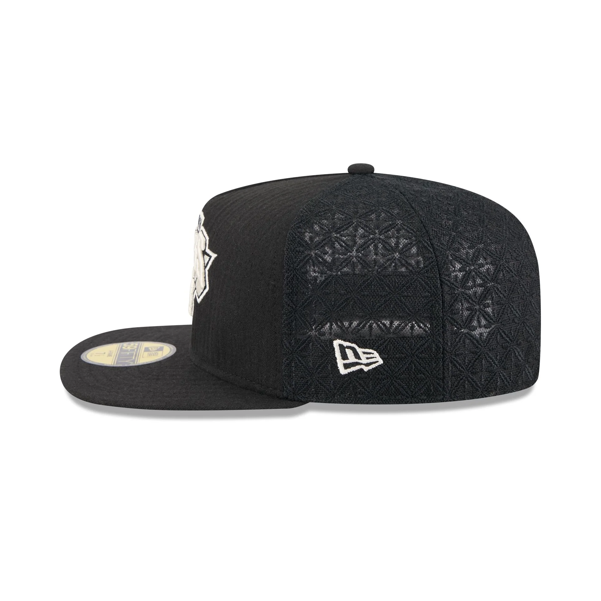 New York Knicks Black Mesh 59FIFTY A-Frame Fitted Hat