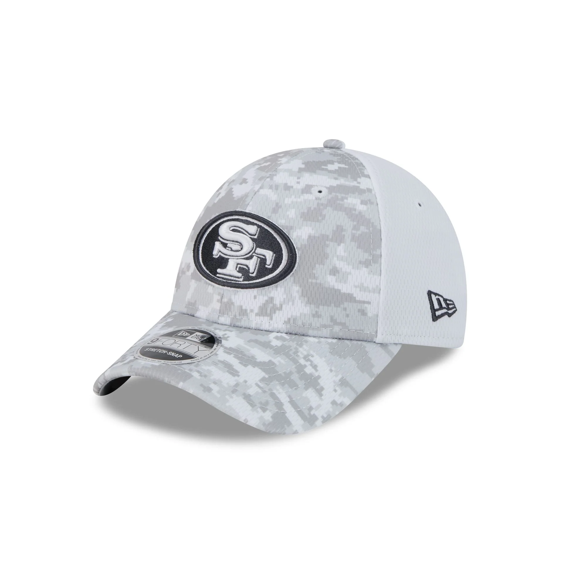 San Francisco 49ers 2024 Salute to Service 9FORTY Stretch-Snap Hat