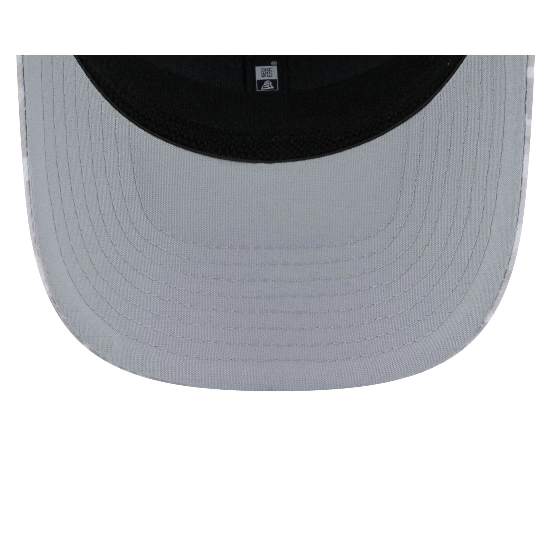 Jacksonville Jaguars 2024 Salute to Service 9SEVENTY Trucker Hat