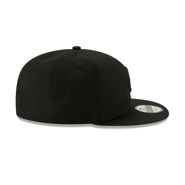 Chicago Bears Basic Black On Black 9FIFTY Snapback Hat