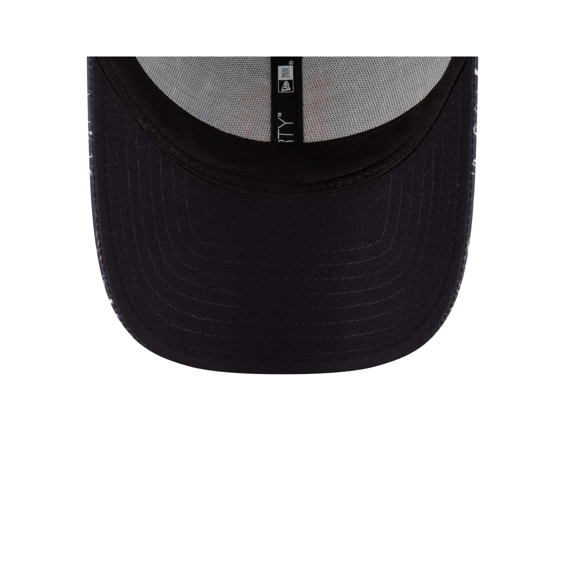 Chelsea FC Lion Crest Crinkle All Over Print 9FORTY Adjustable Hat