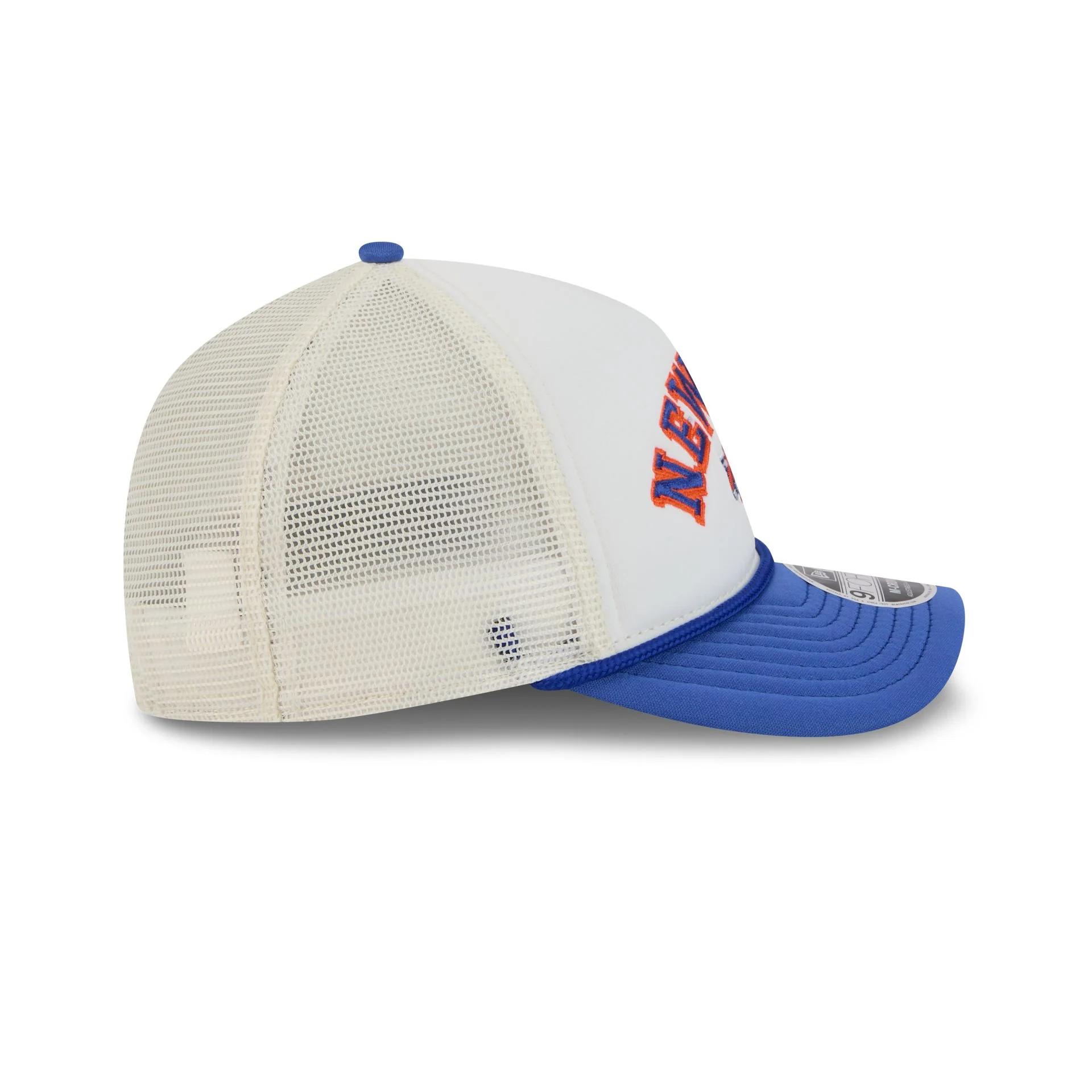 New York Knicks Chrome Arch 9FORTY M-Crown A-Frame Trucker Hat