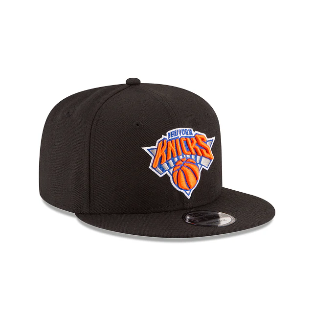New York Knicks Basic Black 9FIFTY Snapback Hat