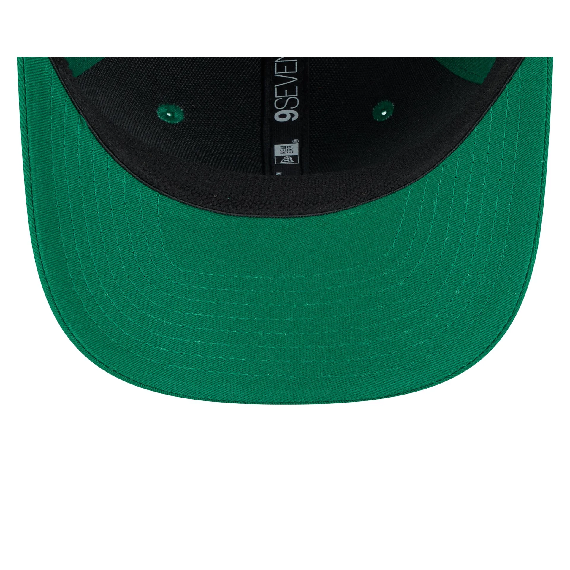 Boston Celtics Circle Patch 9SEVENTY Stretch-Snap Hat