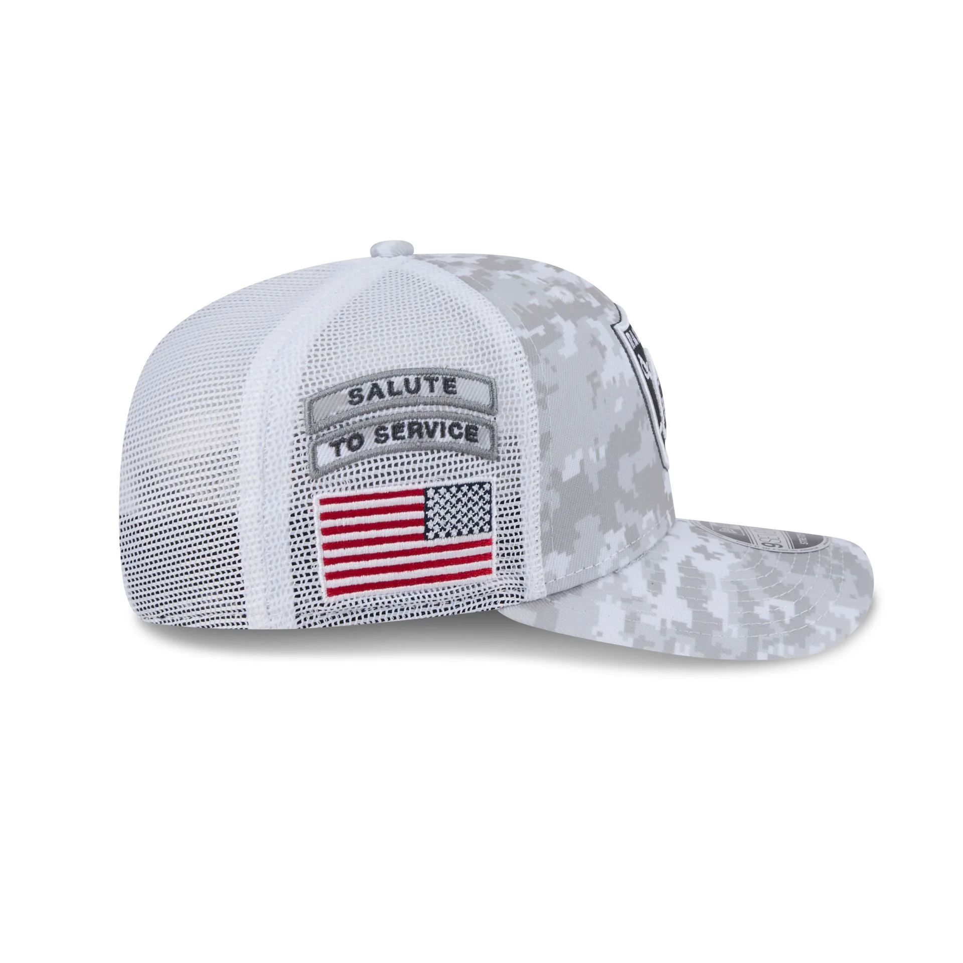 Las Vegas Raiders 2024 Salute to Service 9SEVENTY Trucker Hat