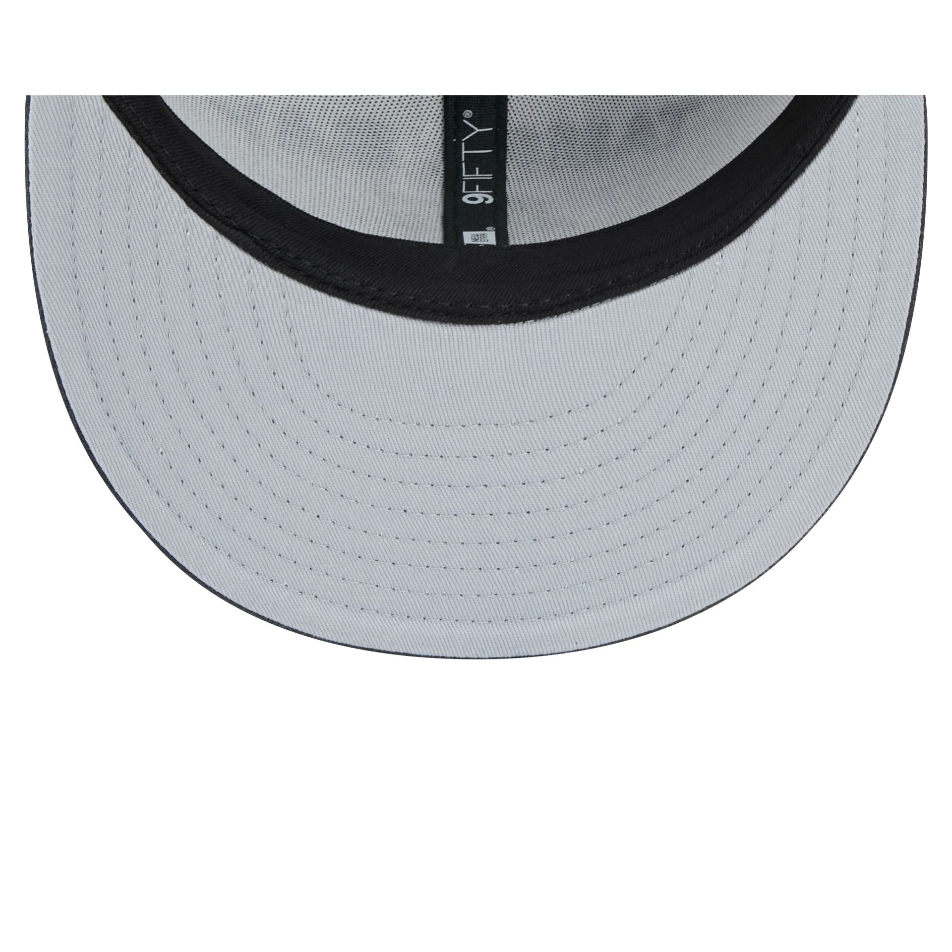 Tampa Bay Buccaneers 2024 Salute to Service 9FIFTY Snapback Hat