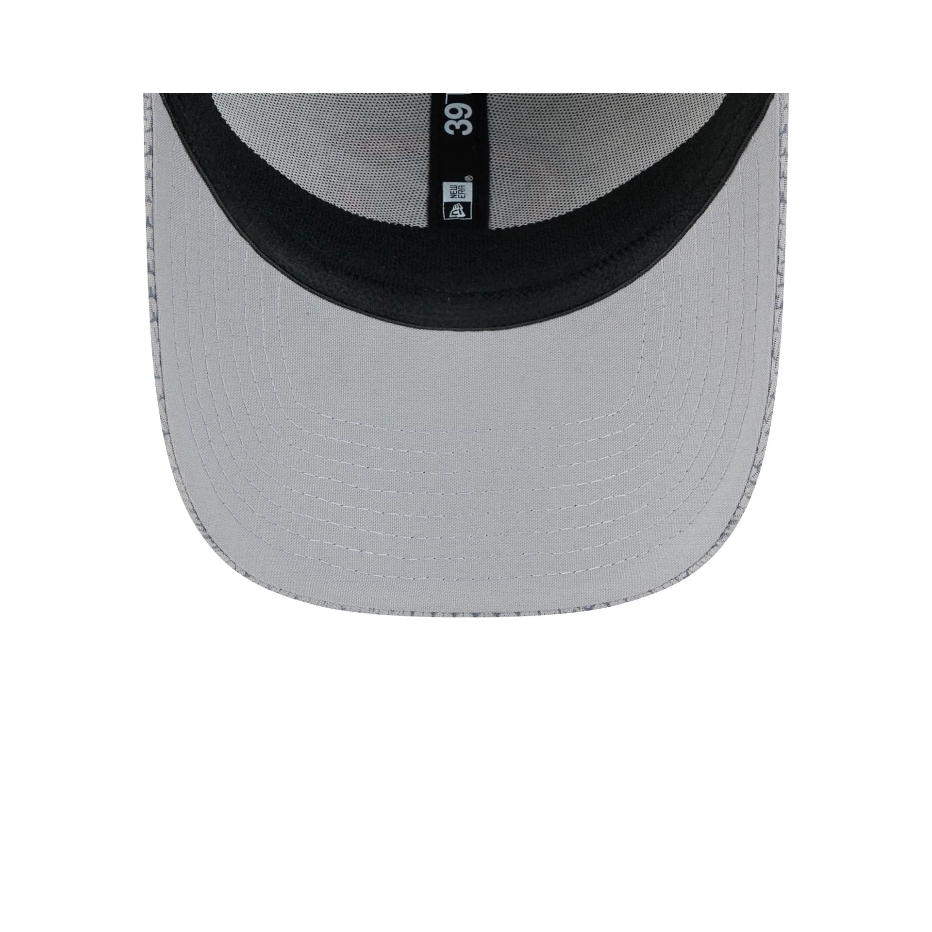 Chicago Bears 2024 Sideline Gray 39THIRTY Stretch Fit Hat