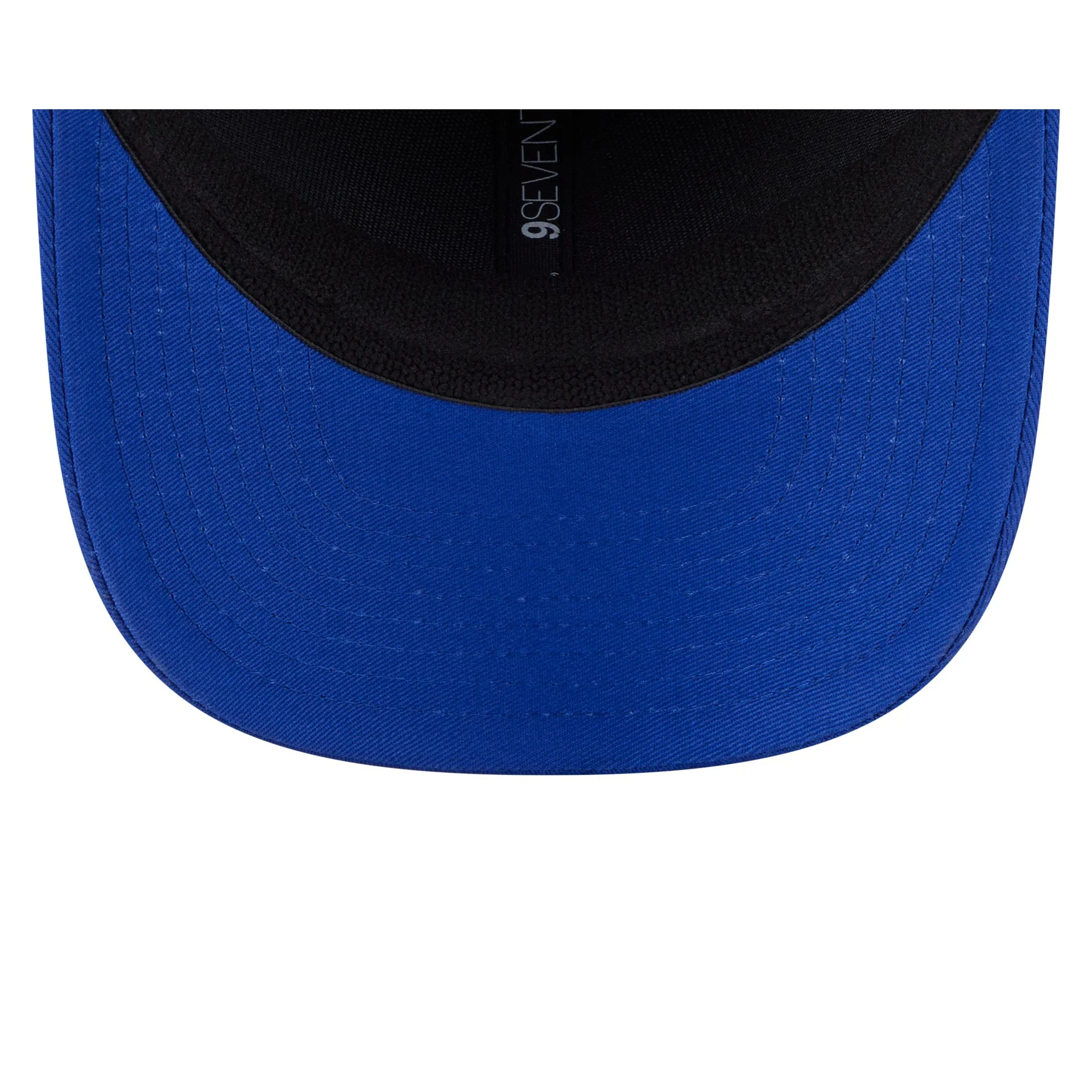 New York Knicks Circle Patch 9SEVENTY Stretch-Snap Hat
