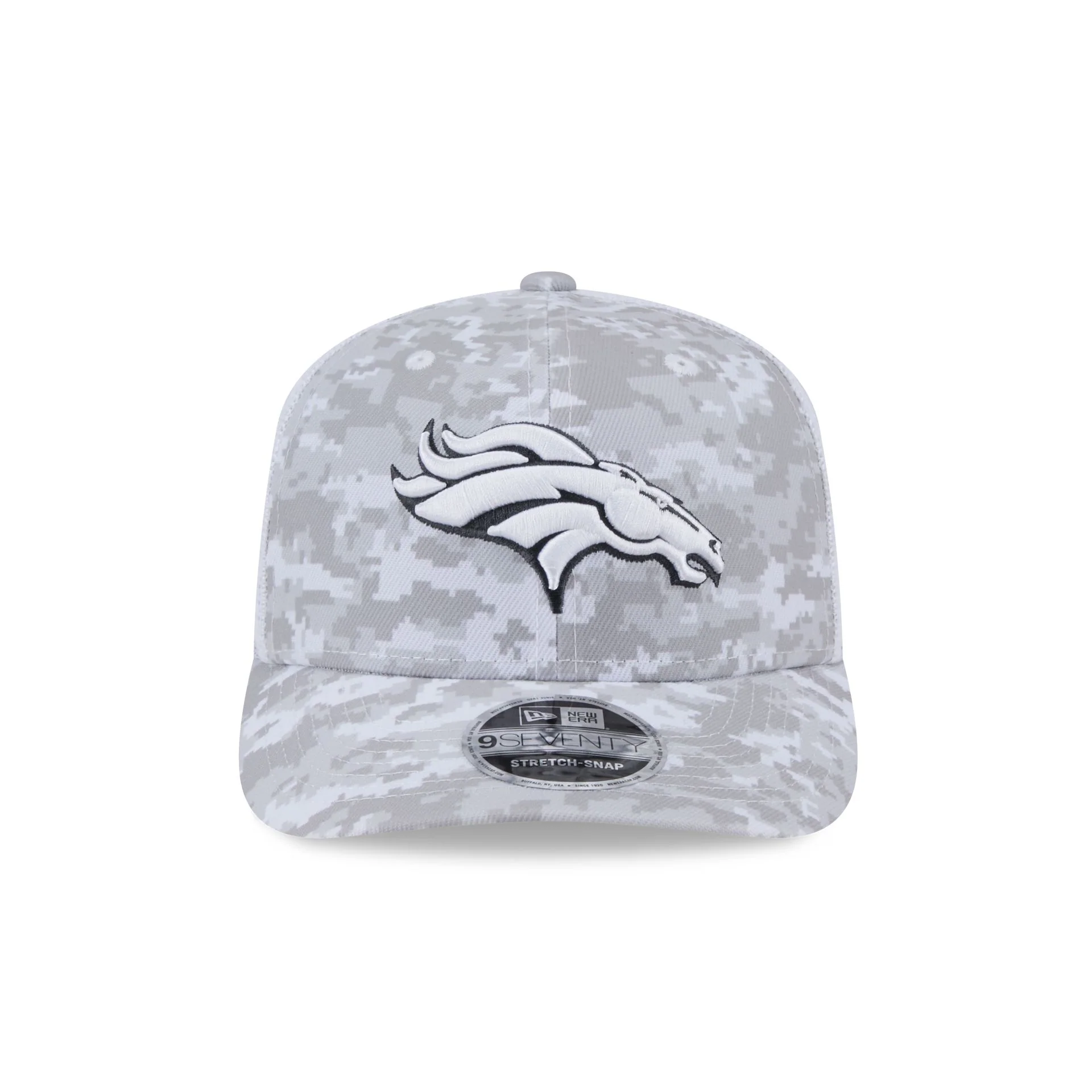 Denver Broncos 2024 Salute to Service 9SEVENTY Trucker Hat