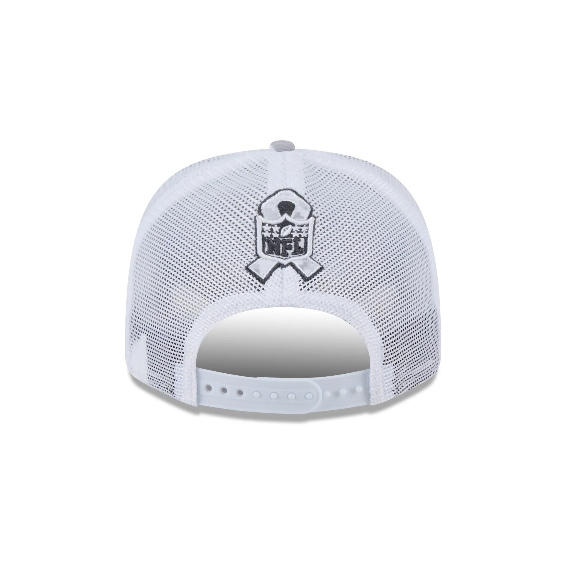 Jacksonville Jaguars 2024 Salute to Service 9SEVENTY Trucker Hat