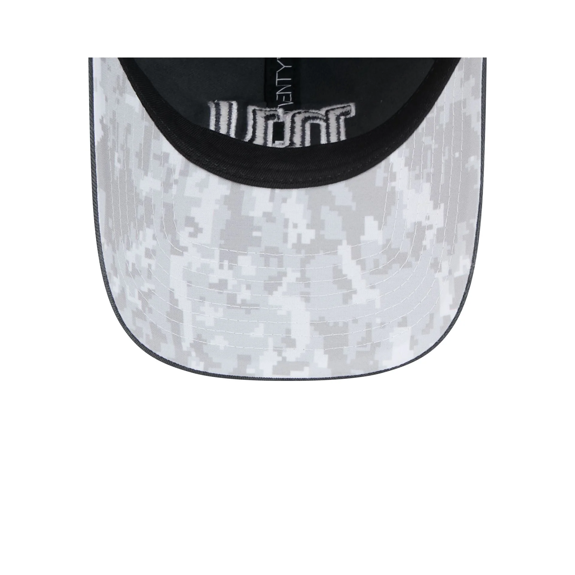 New York Giants 2024 Salute to Service 9TWENTY Adjustable Hat