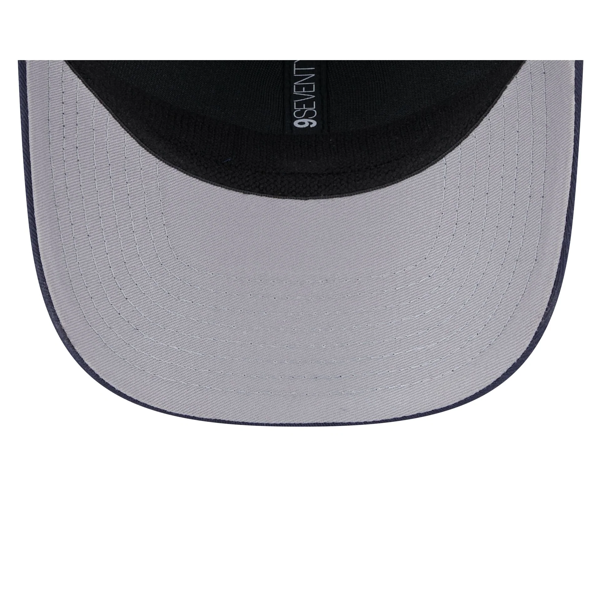 Chicago Bears Labeled 9SEVENTY Stretch-Snap Hat