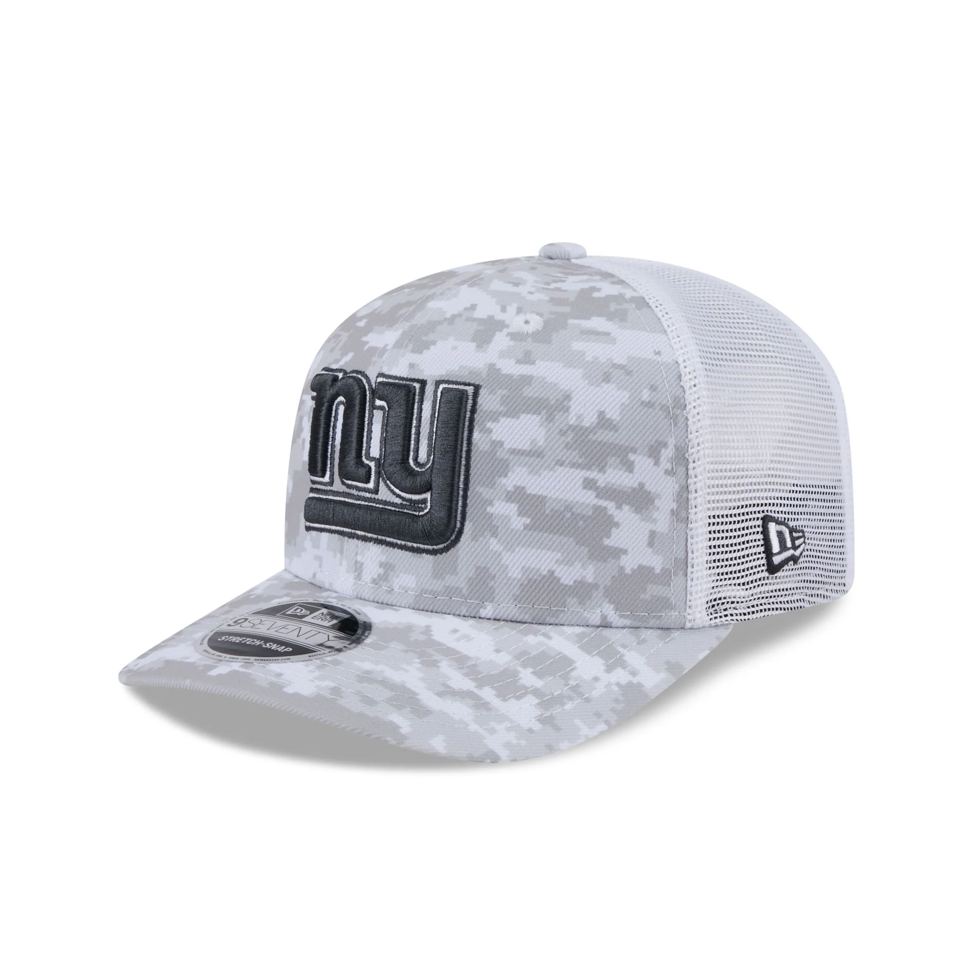 New York Giants 2024 Salute to Service 9SEVENTY Trucker Hat