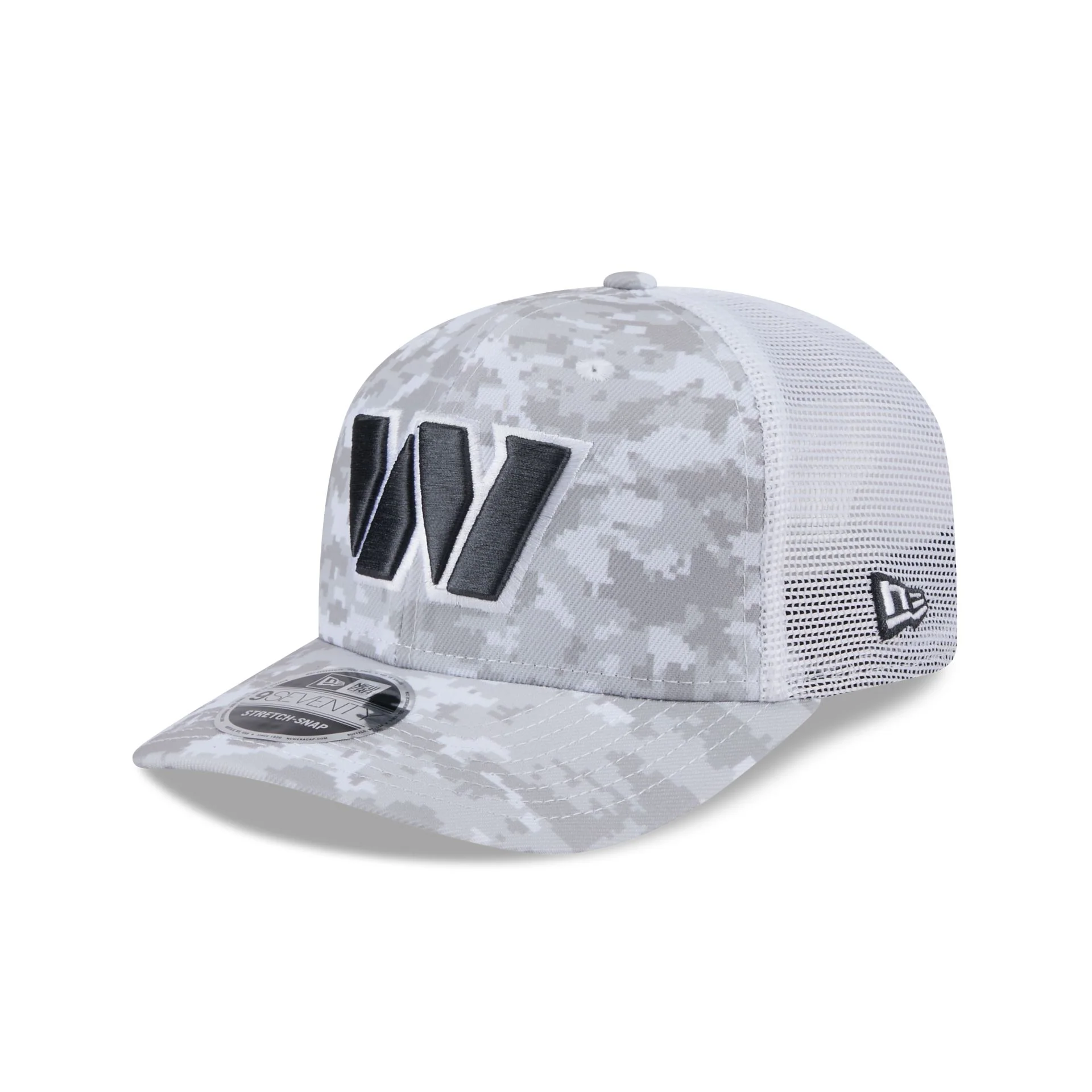 Washington Commanders 2024 Salute to Service 9SEVENTY Trucker Hat