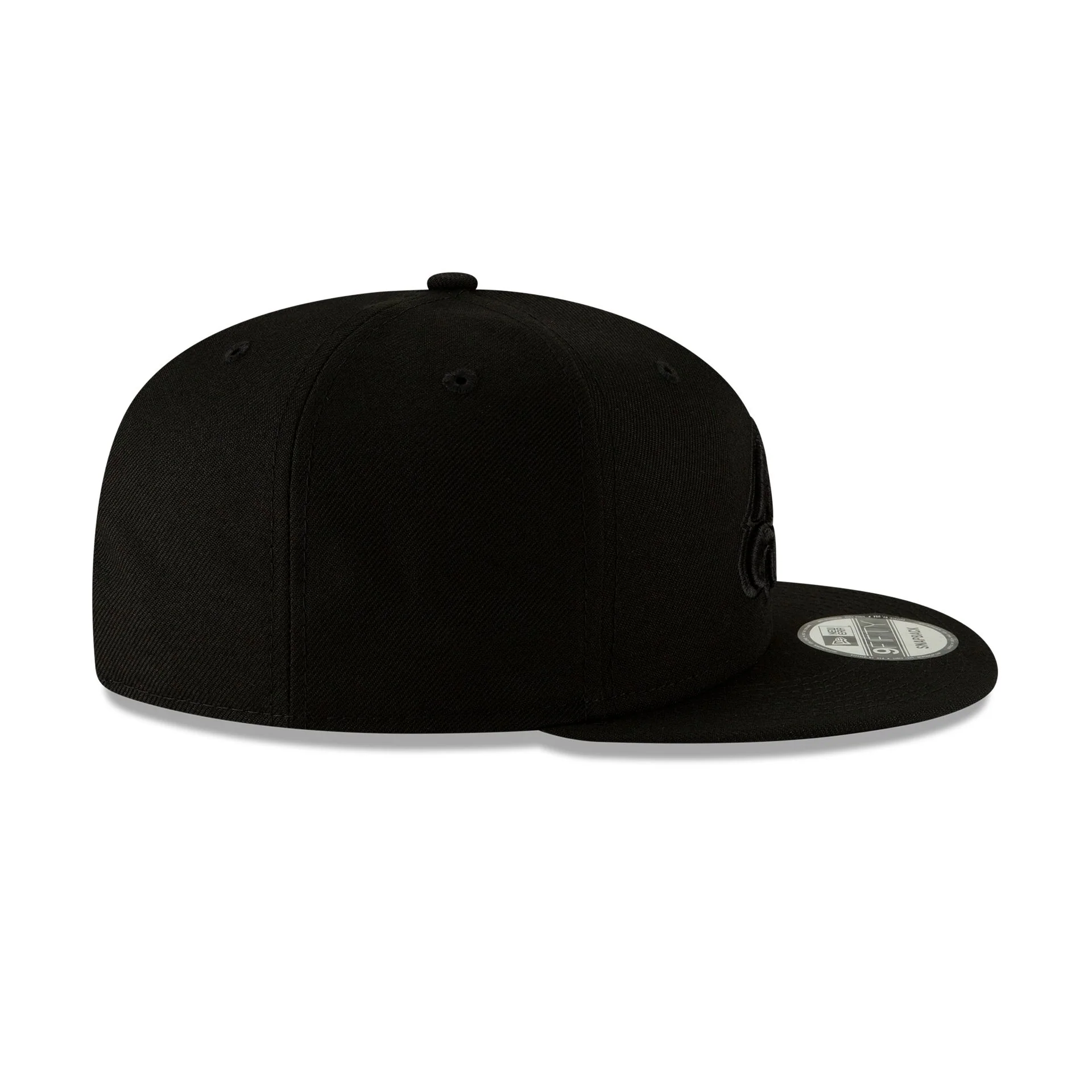 Philadelphia Eagles Basic Black on Black 9FIFTY Snapback Hat