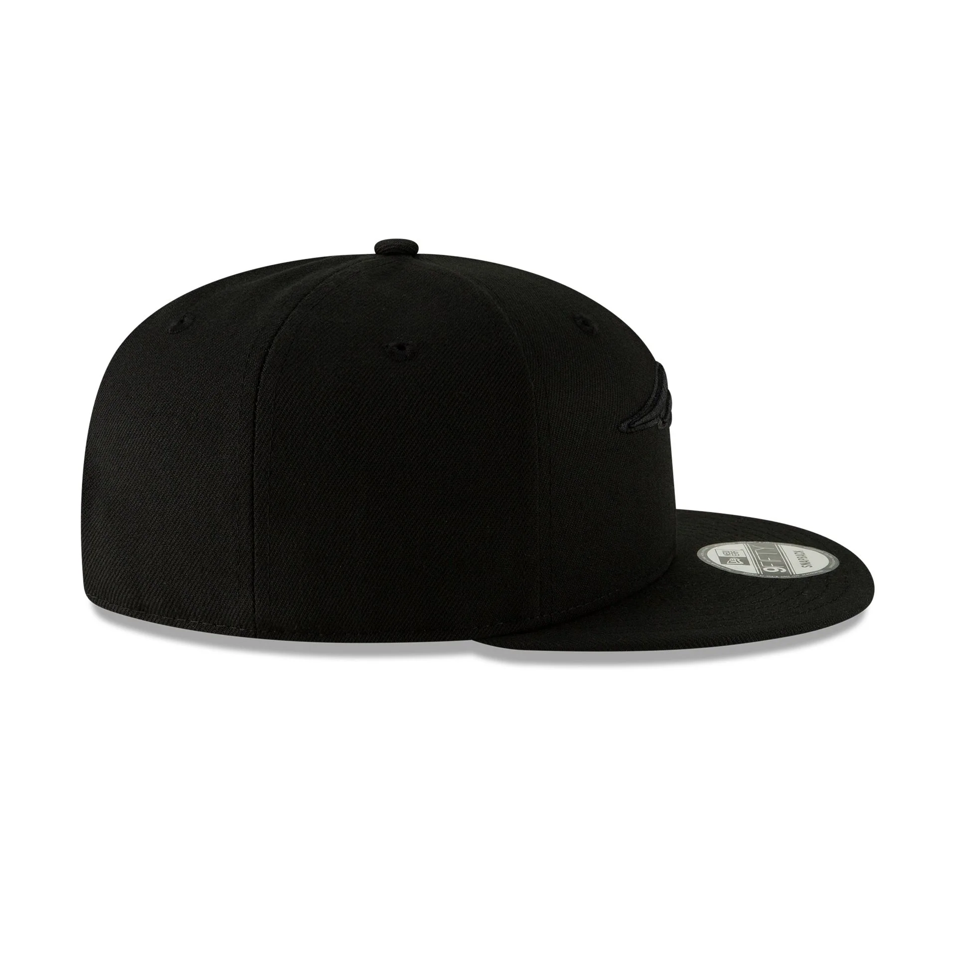 New England Patriots Basic Black on Black 9FIFTY Snapback