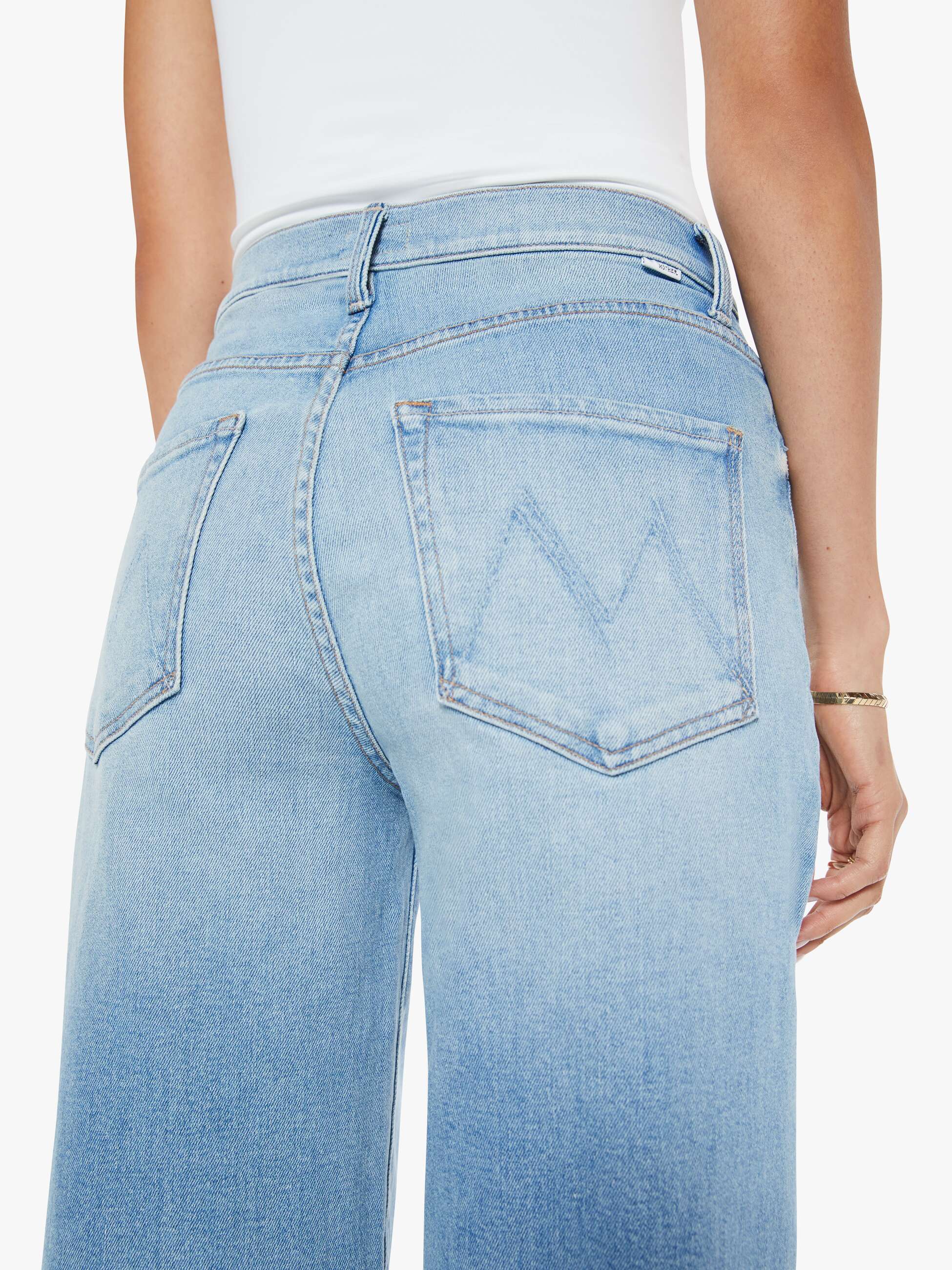 The Ditcher Roller Zip Sneak