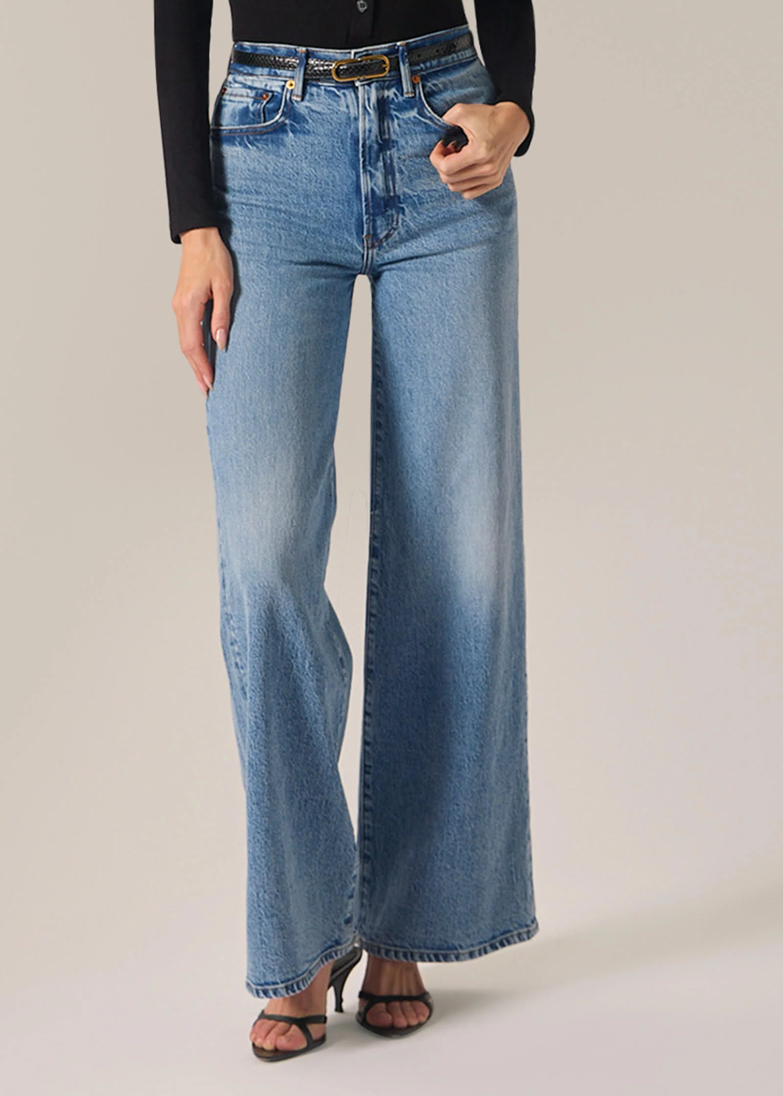 Alexa Wide Leg Jean