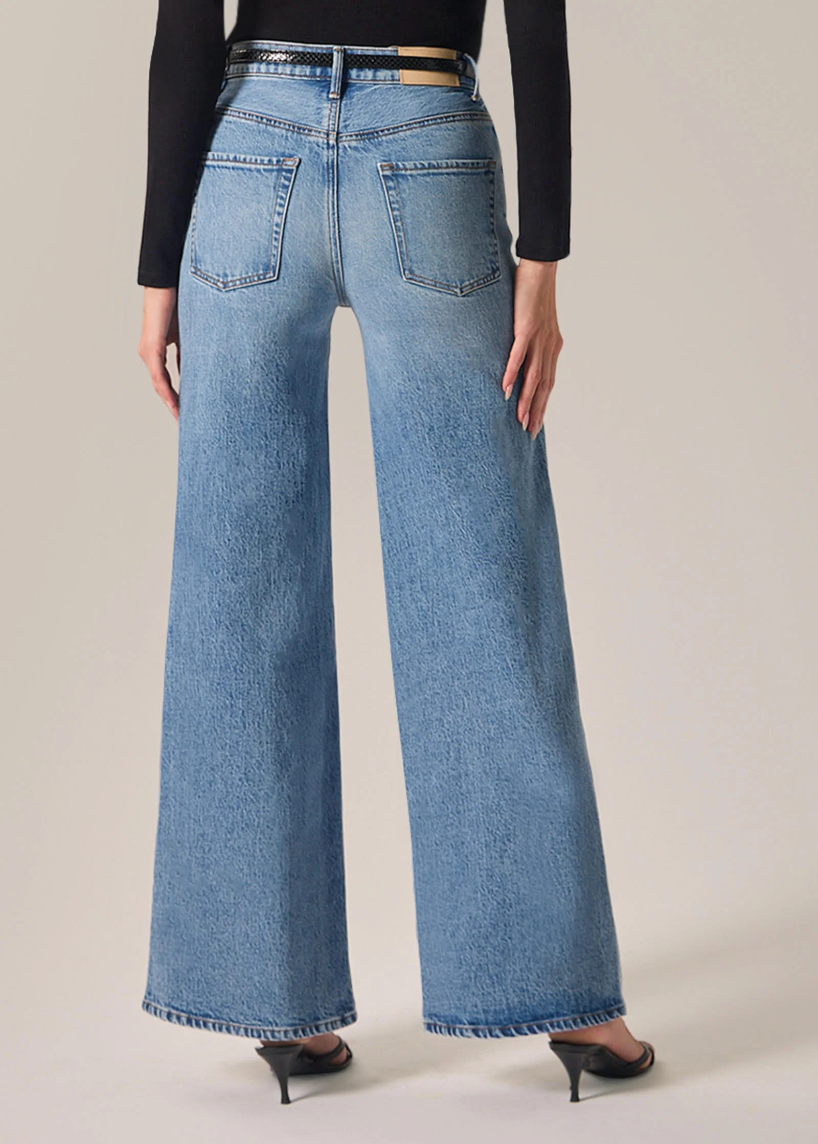 Alexa Wide Leg Jean
