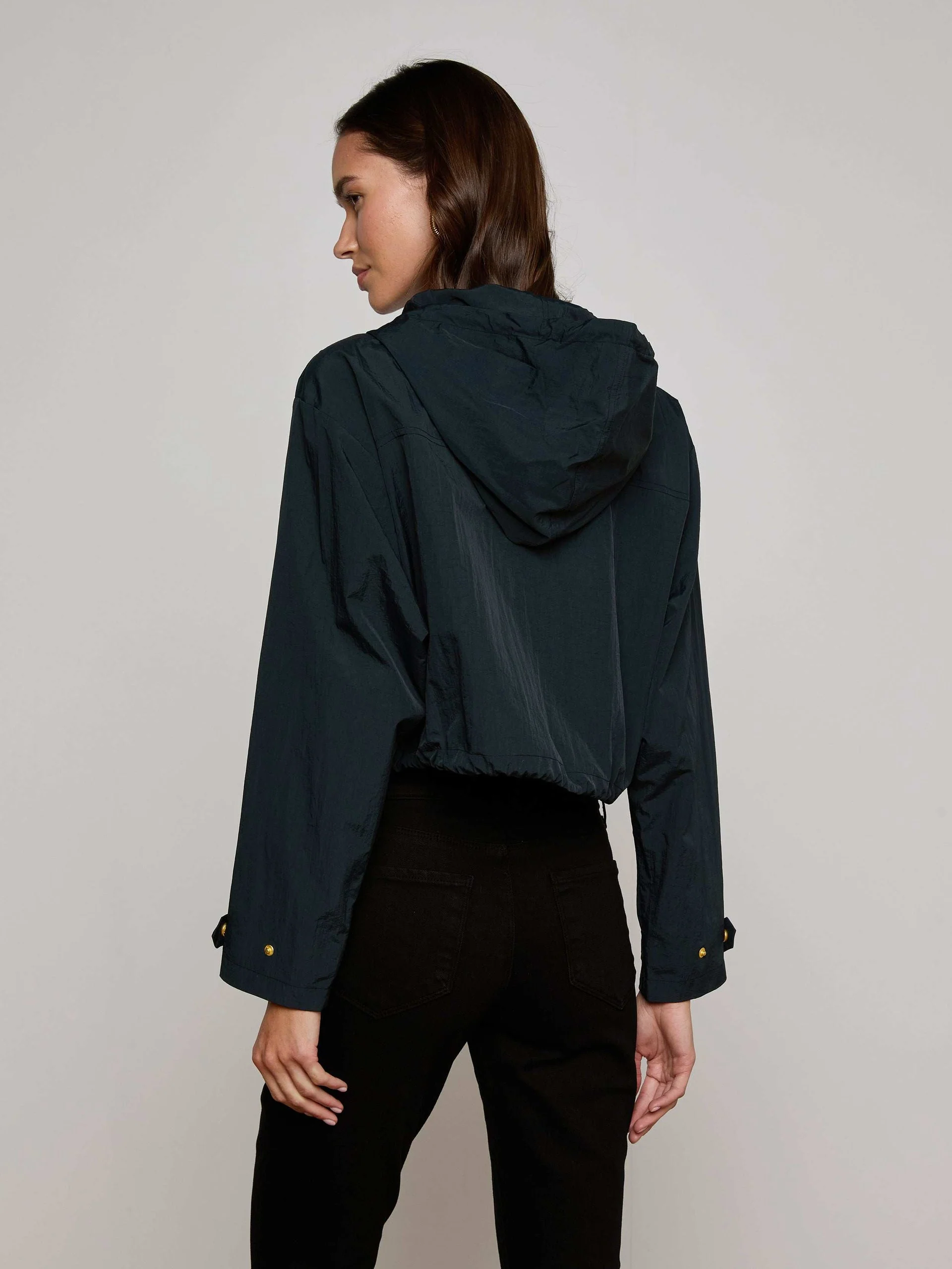 Bronwyn Cropped Windbreaker - Black