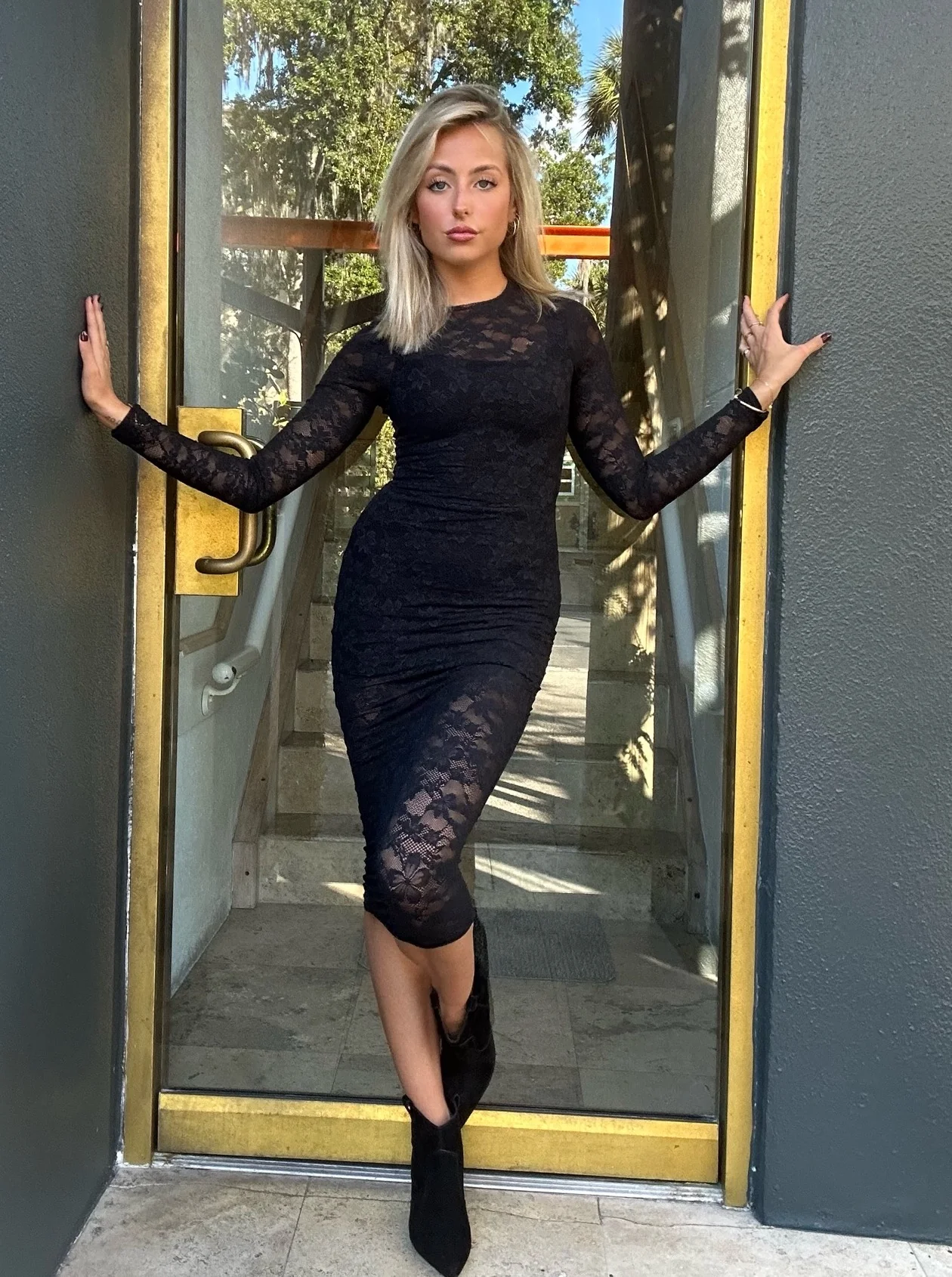 Le Stretch Multifit Lace Long Sleeve Dress