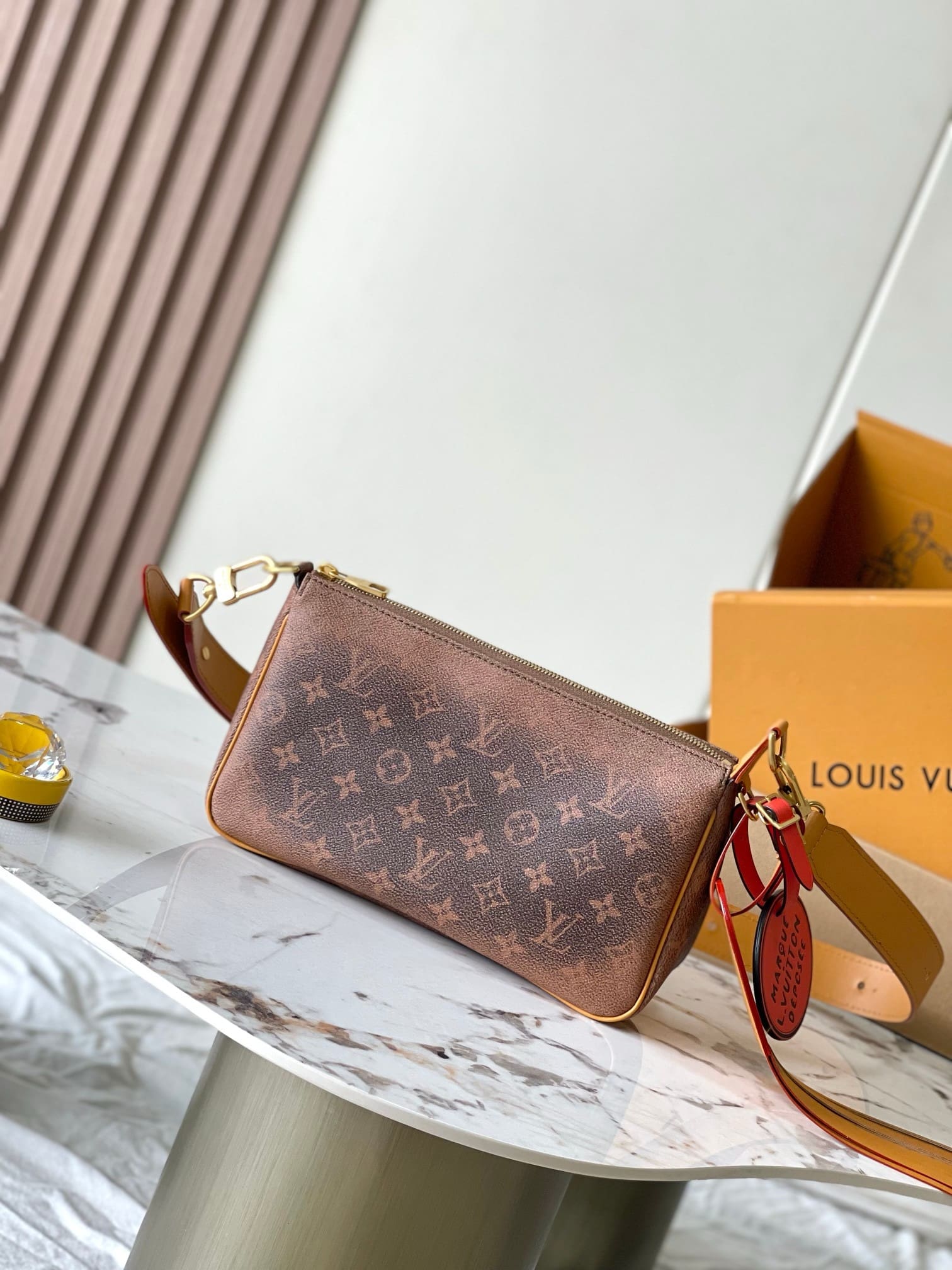 Louis Vuitton M11623 Pochette Accessoire XL - FrasersFashion
