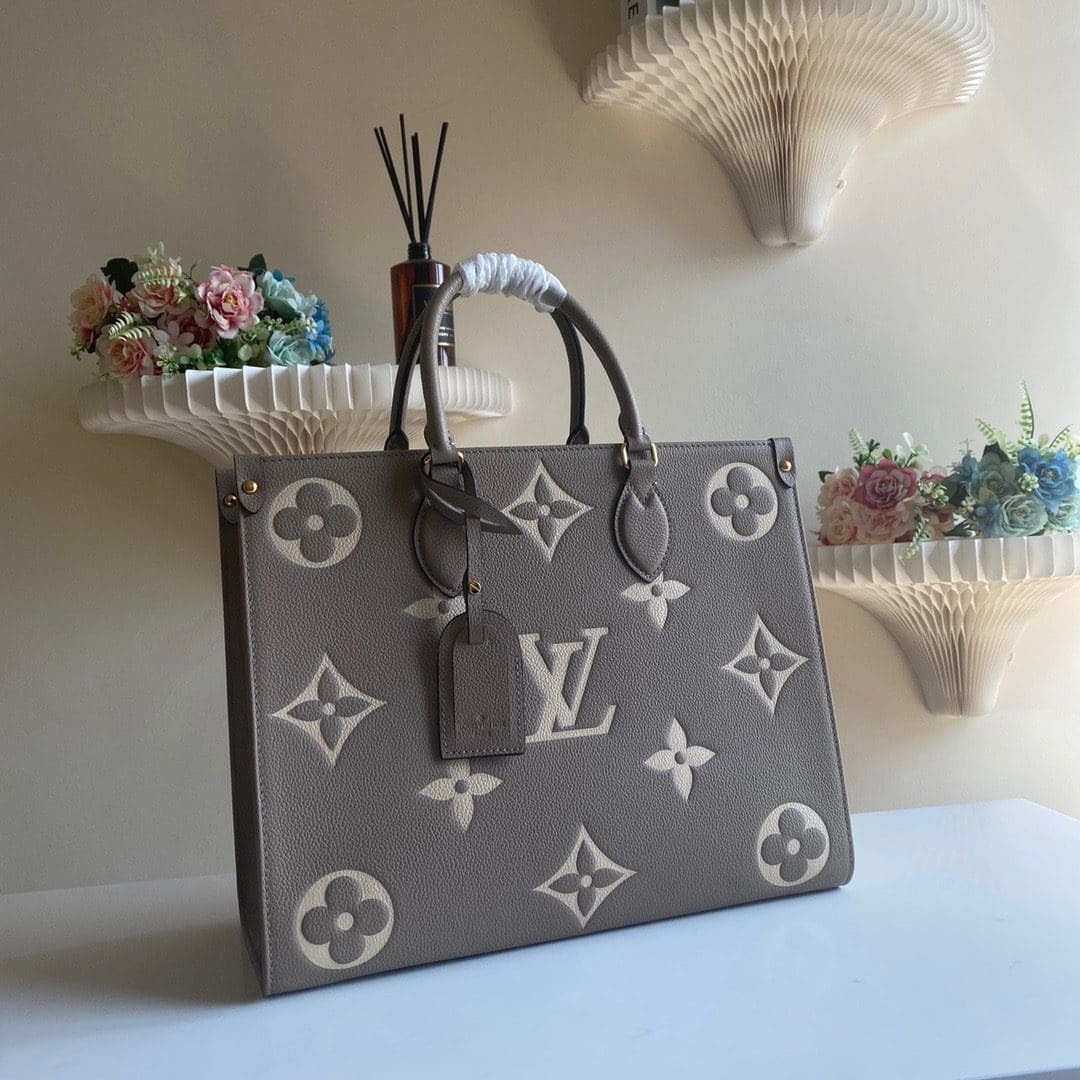 Louis Vuitton M45494 OnTheGo MM - FrasersFashion