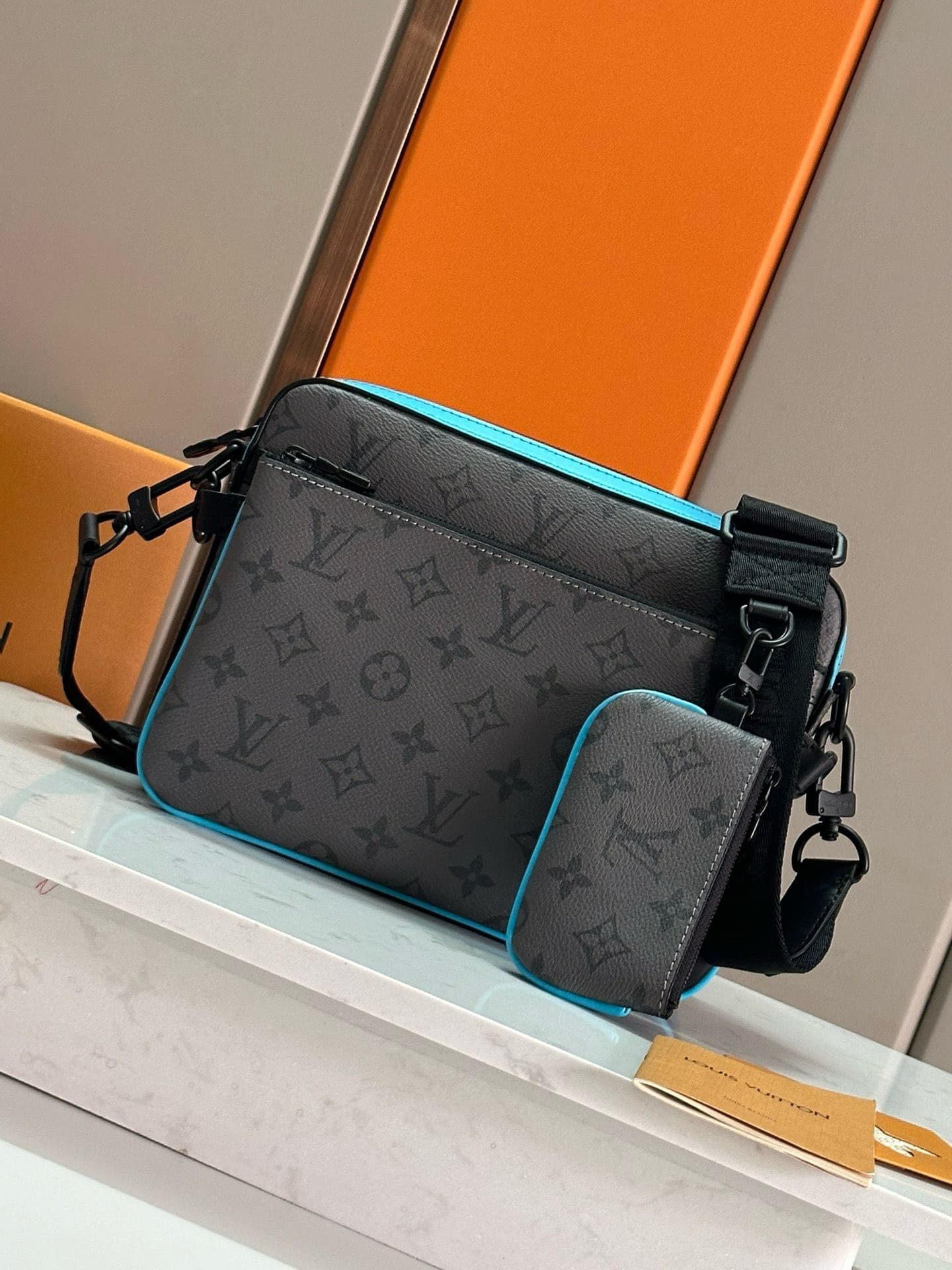Louis Vuitton M11648 Trio Messenger - FrasersFashion