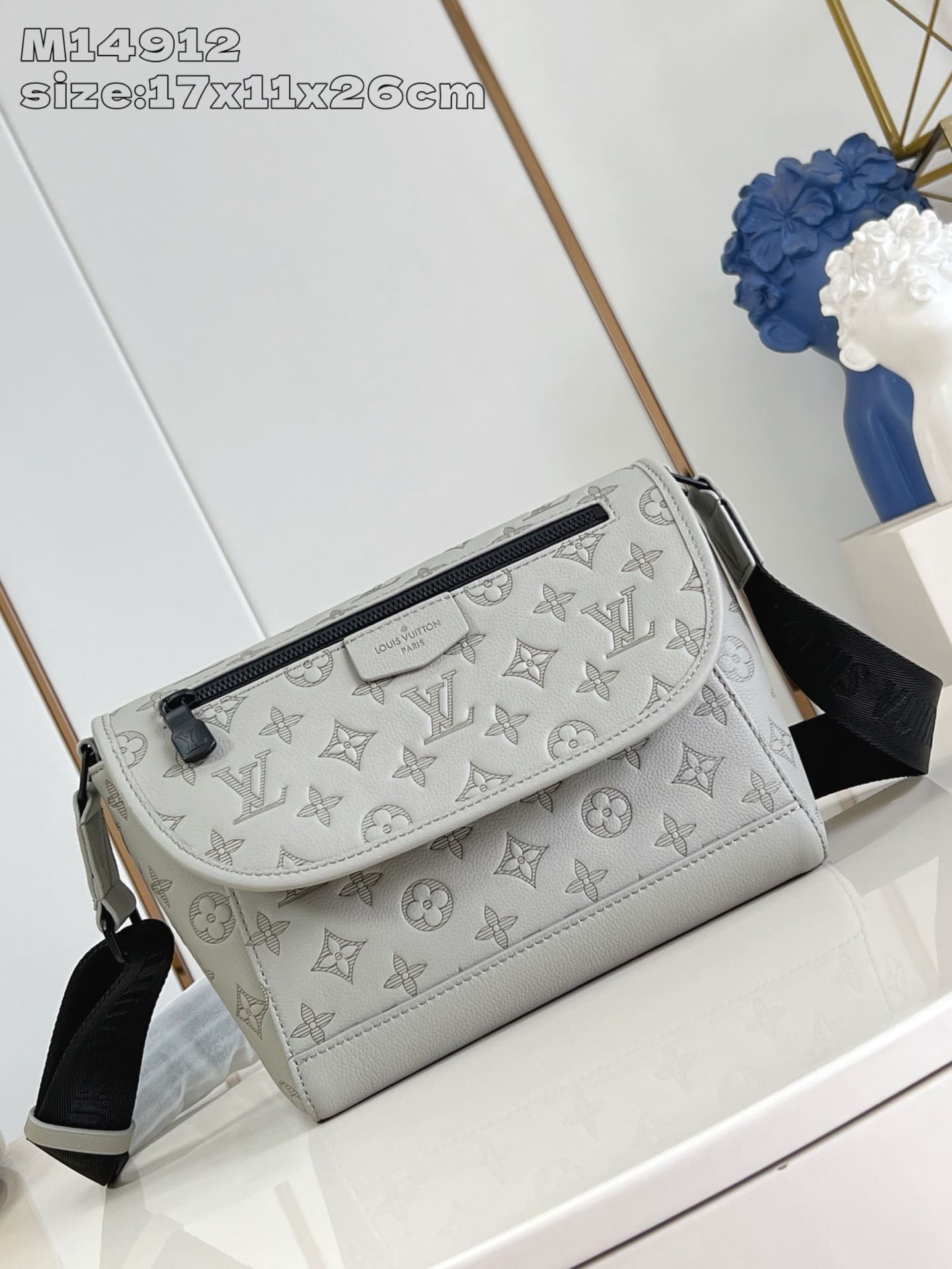 Louis Vuitton M14912 Pulse Messenger - FrasersFashion