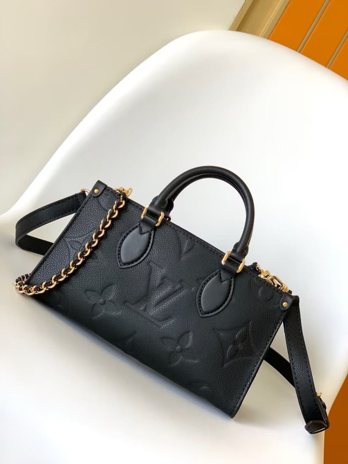 Louis Vuitton OnTheGo East West M23640 - FrasersFashion
